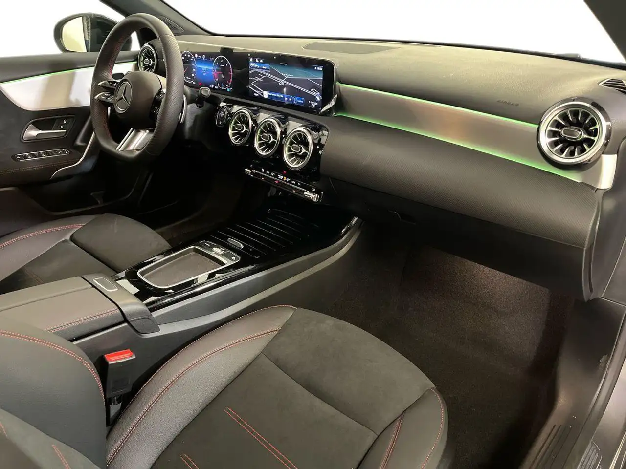 Mercedes-Benz A-Class 2026 — фото 15
