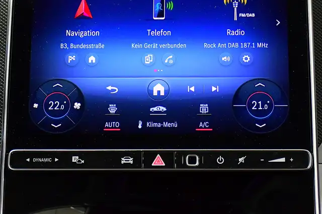 Mercedes-Benz C-Class view 16