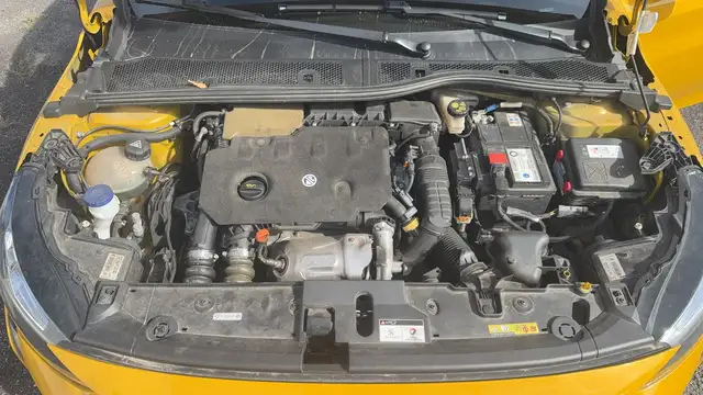 Peugeot 208 view 15