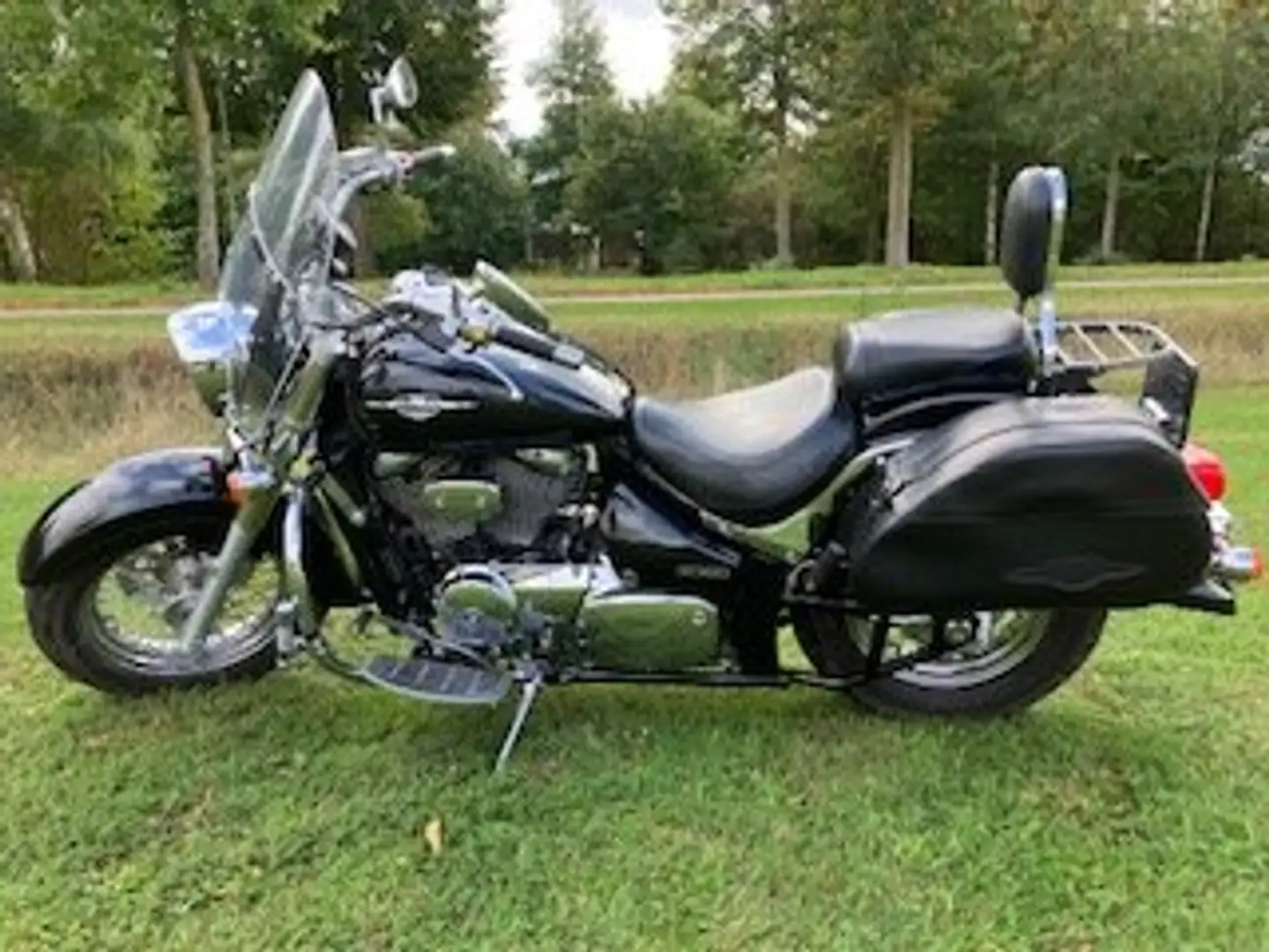 Suzuki Intruder C Zwart - 1