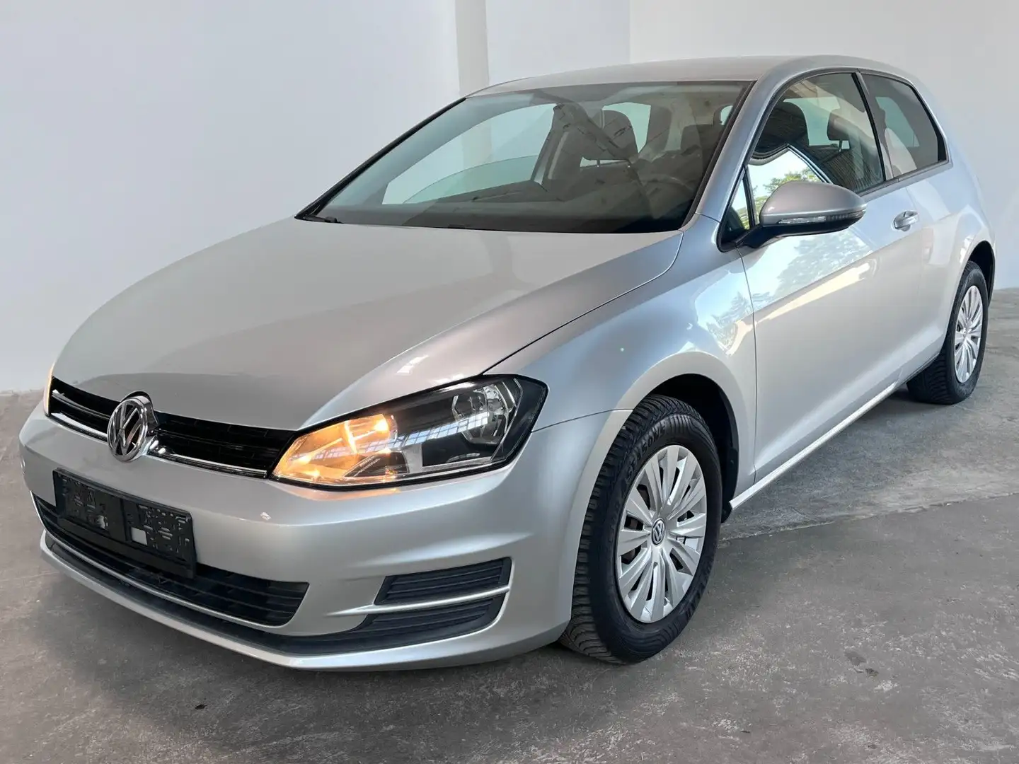 Volkswagen Golf 1.2 *Klima, TÜV NEU* Silber - 1