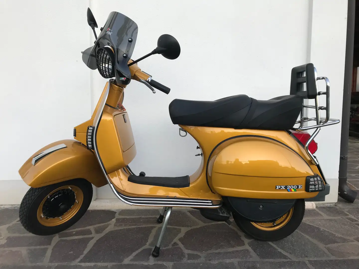 Vespa PX 200 E Arcobaleno Oro - 1