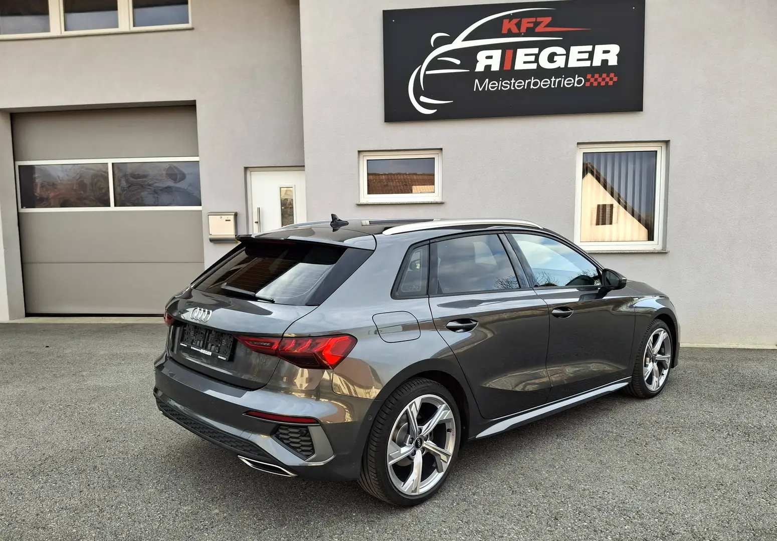 Audi A3 A3 SB 35 TDI S-line S-tronic S-line - 2