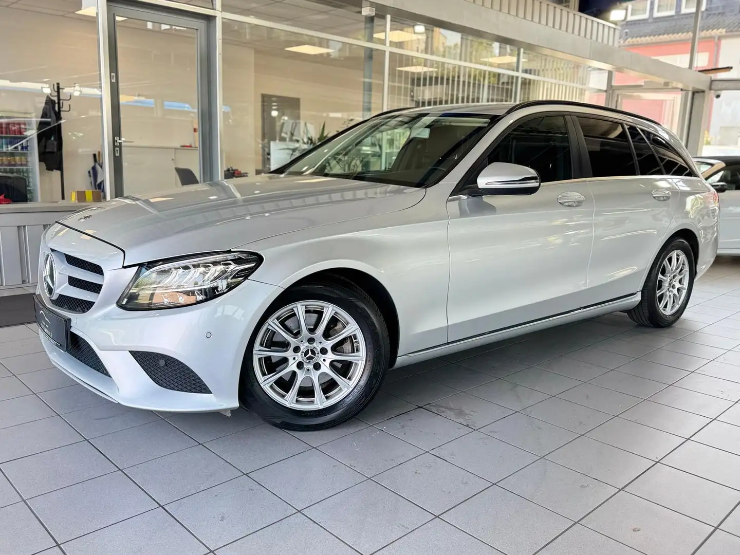 Mercedes-Benz C 220 CDI LED KAMERA NAVI CARPLAY AHK TEMPOMAT Silber - 2