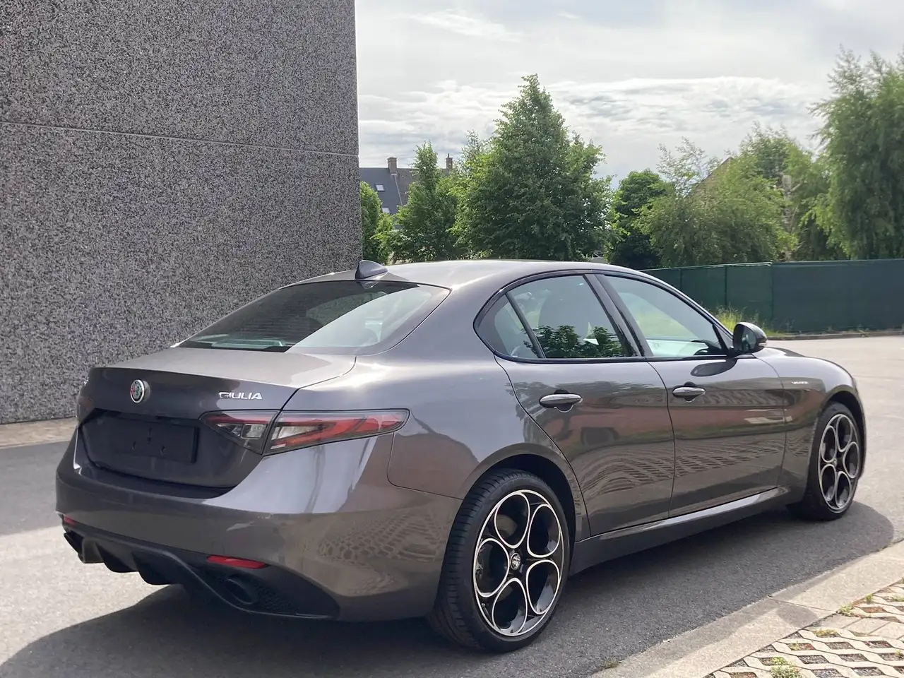 Alfa Romeo Giulia 2023 — фото 14