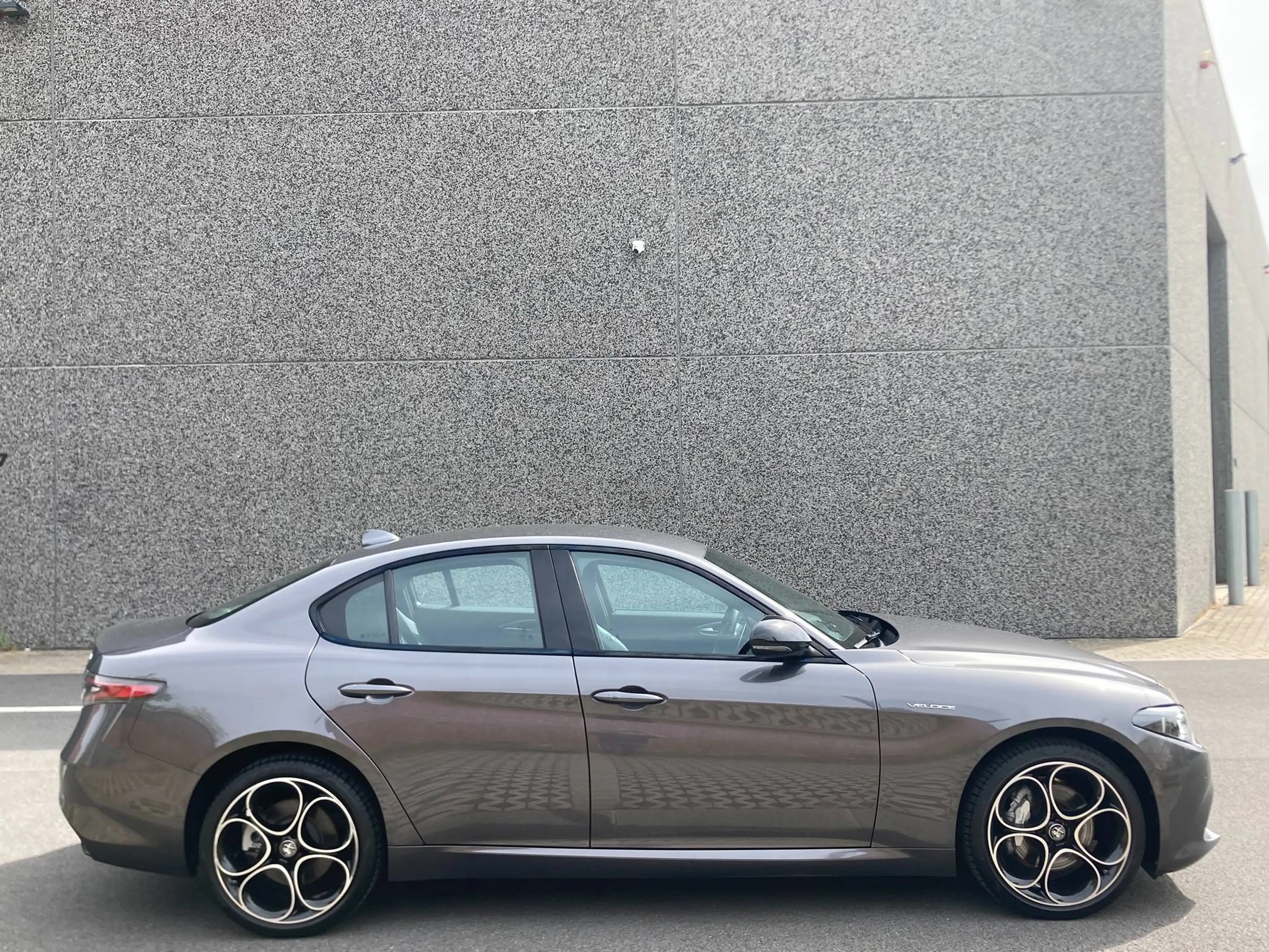 Alfa Romeo Giulia 2.0T Q4 Veloce Aut(8) - Model 2024 - Slechts 20.000 Km — photo 13
