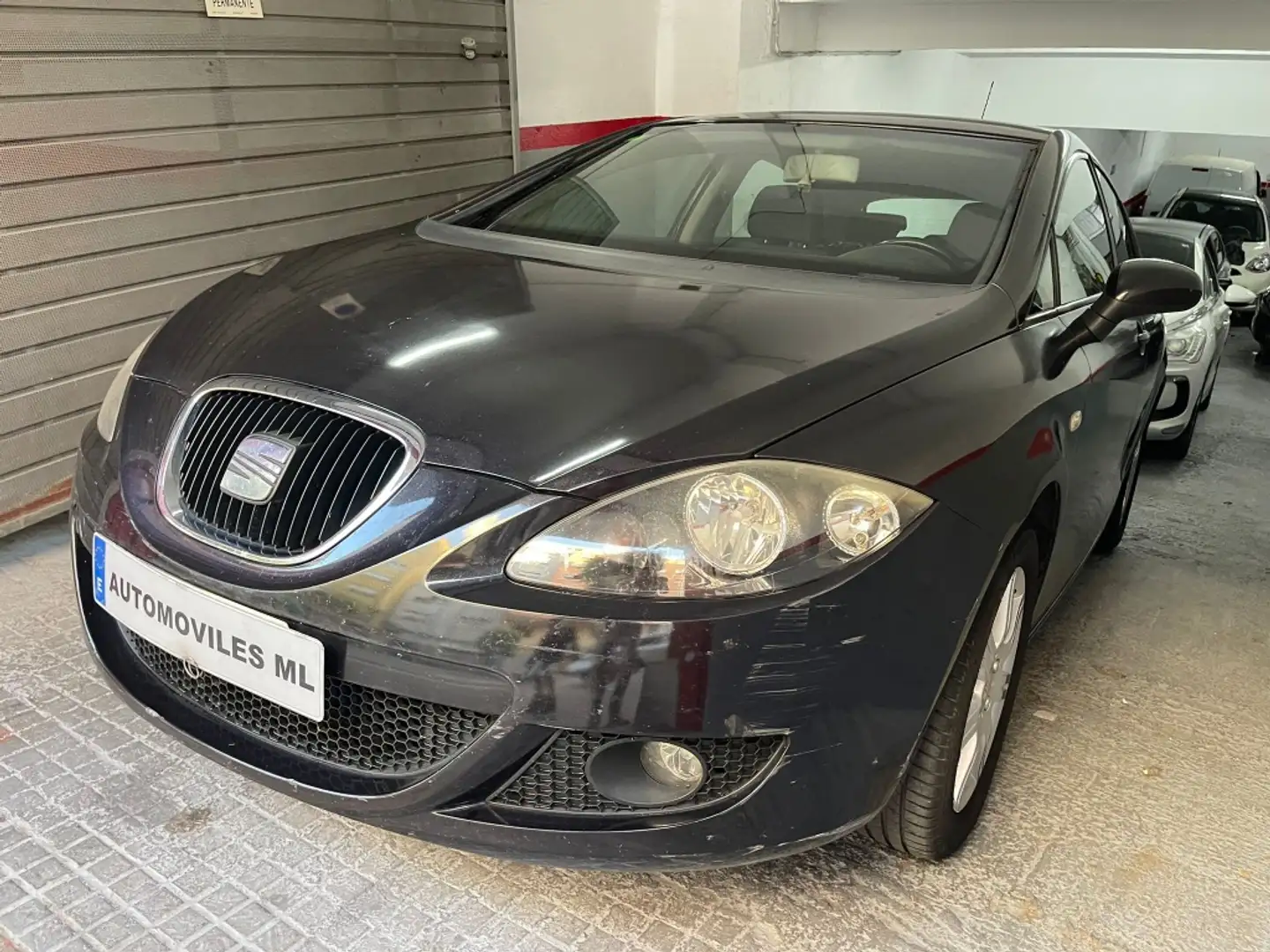SEAT Leon 1.6 Stylance Negro - 1