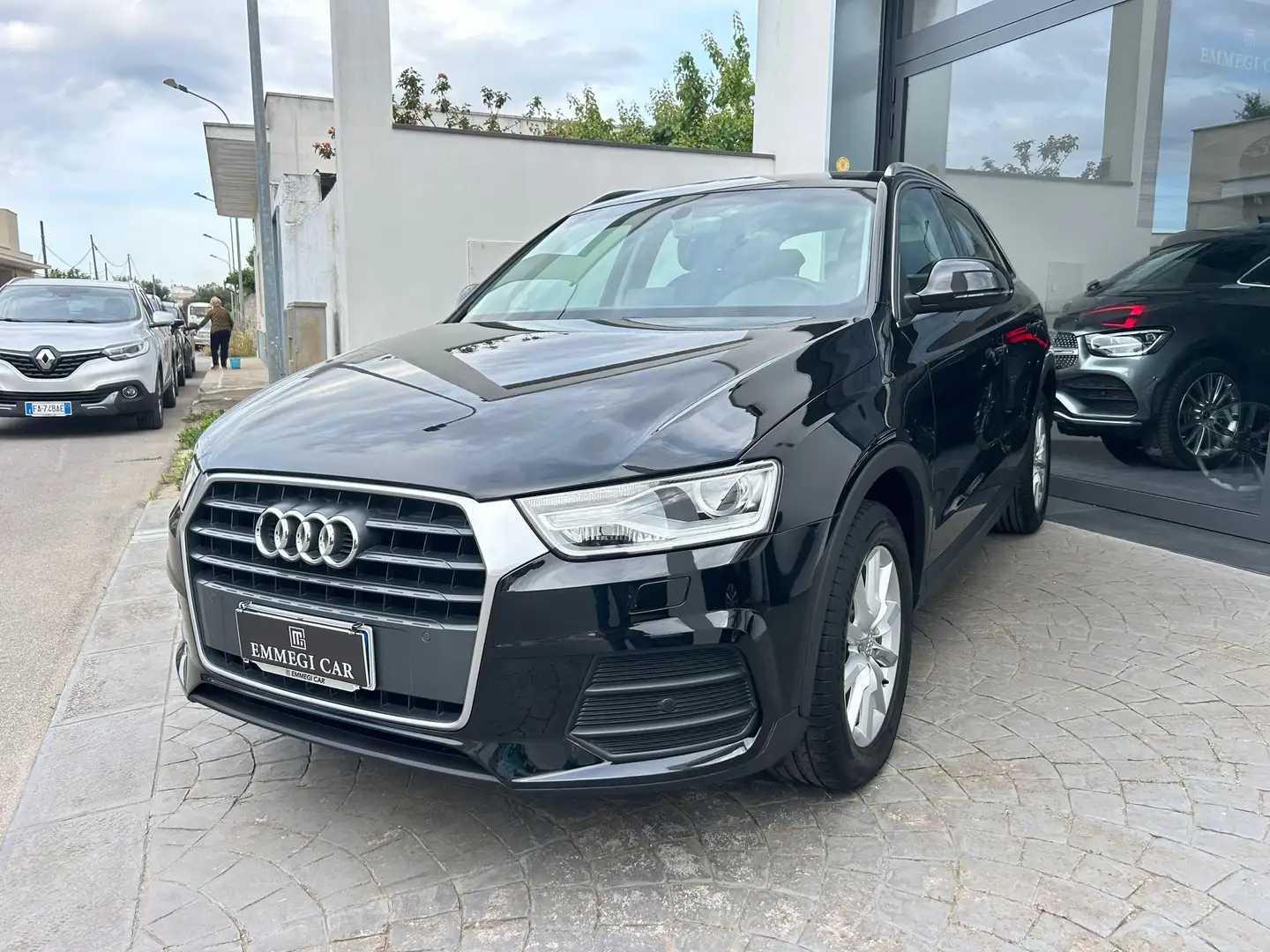 Audi Q3 2.0 TDI 120Cv NAVI/LED Km90.000-2016 Noir - 2