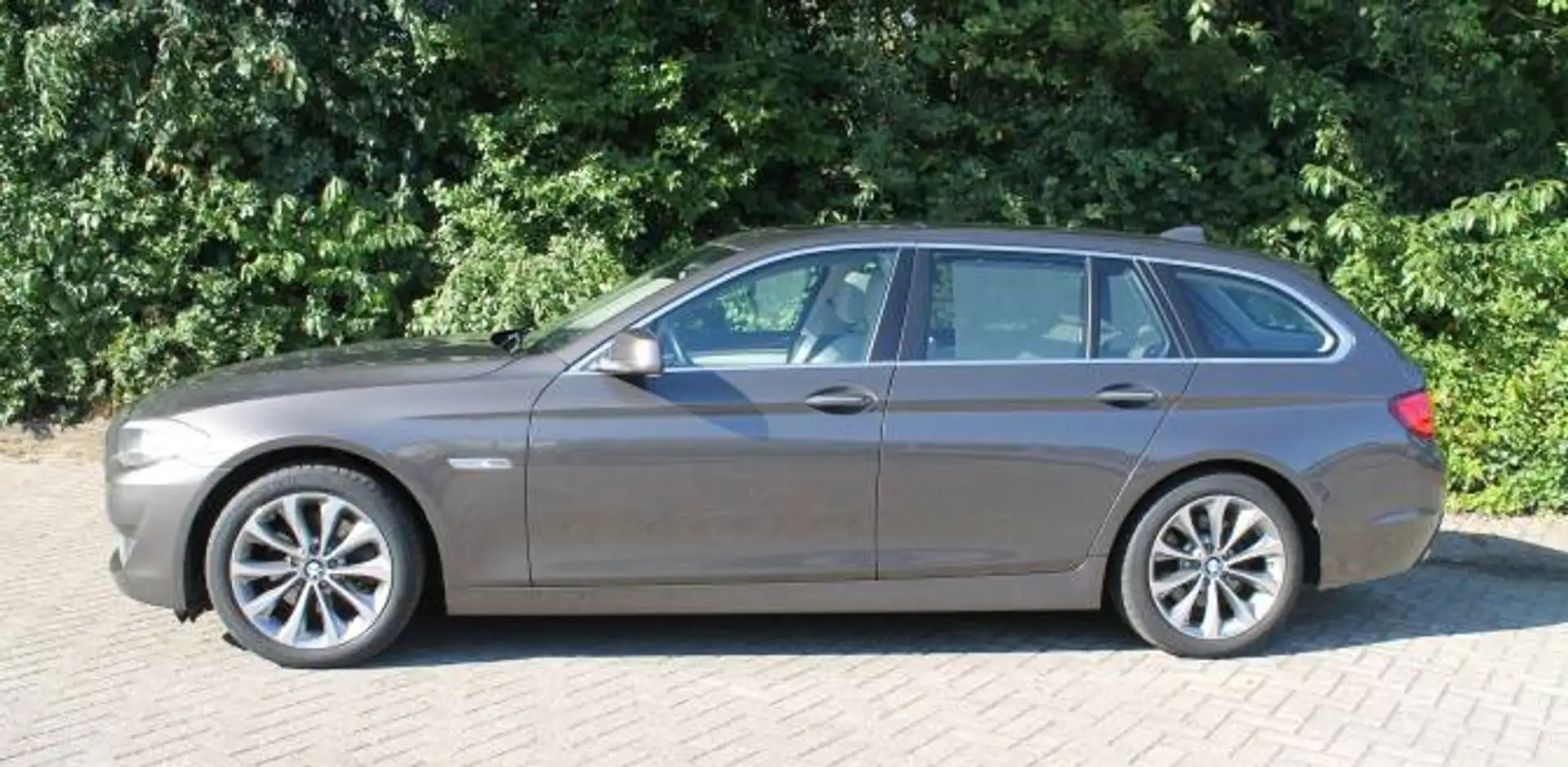 BMW 523 5-Serie 523i High Executive 204pk Aut. Коричневый - 2