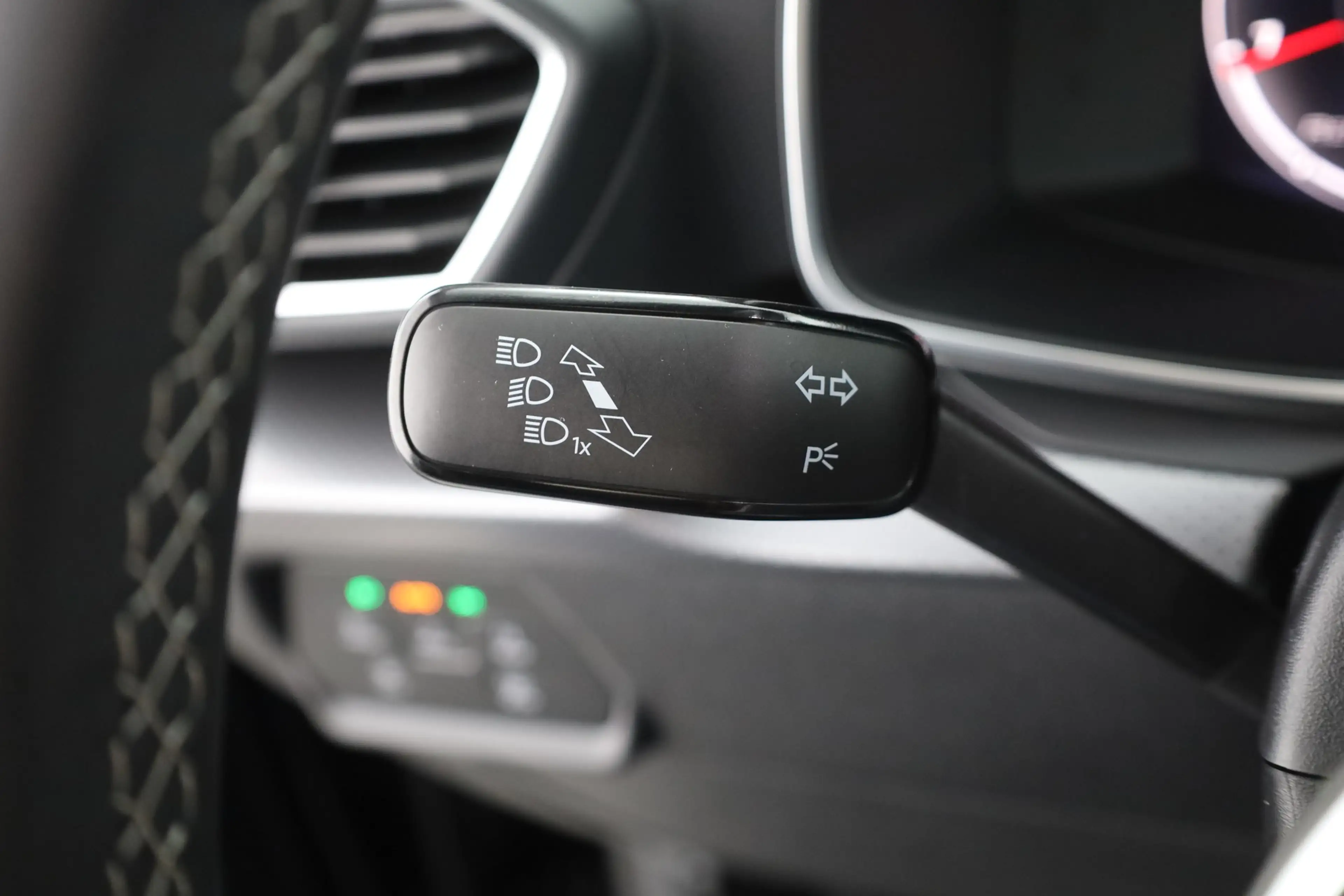 SEAT Leon ST 2.0 TDI DSG Style LED Navi Kamera ACC — photo 18