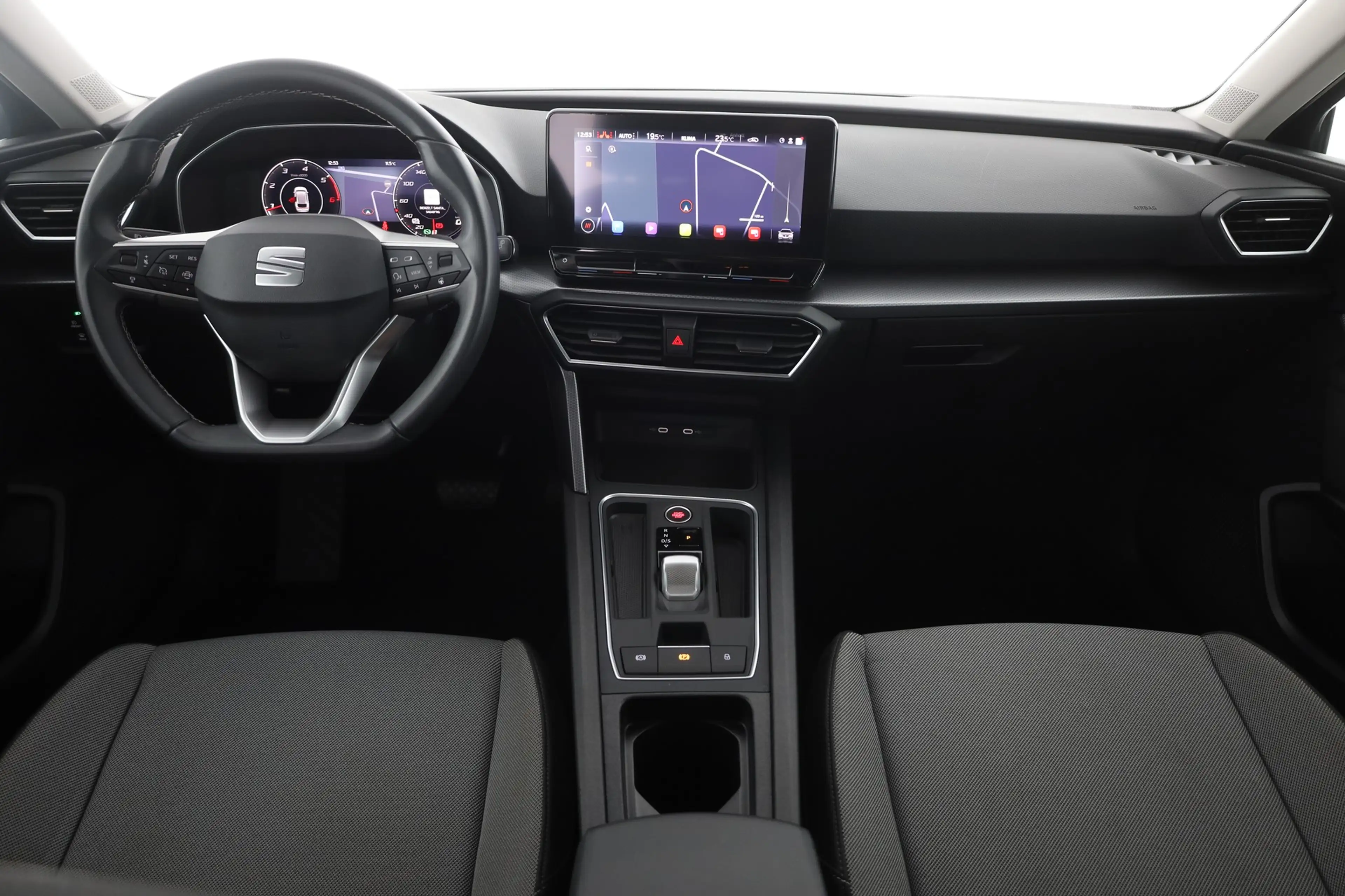 SEAT Leon ST 2.0 TDI DSG Style LED Navi Kamera ACC — photo 9