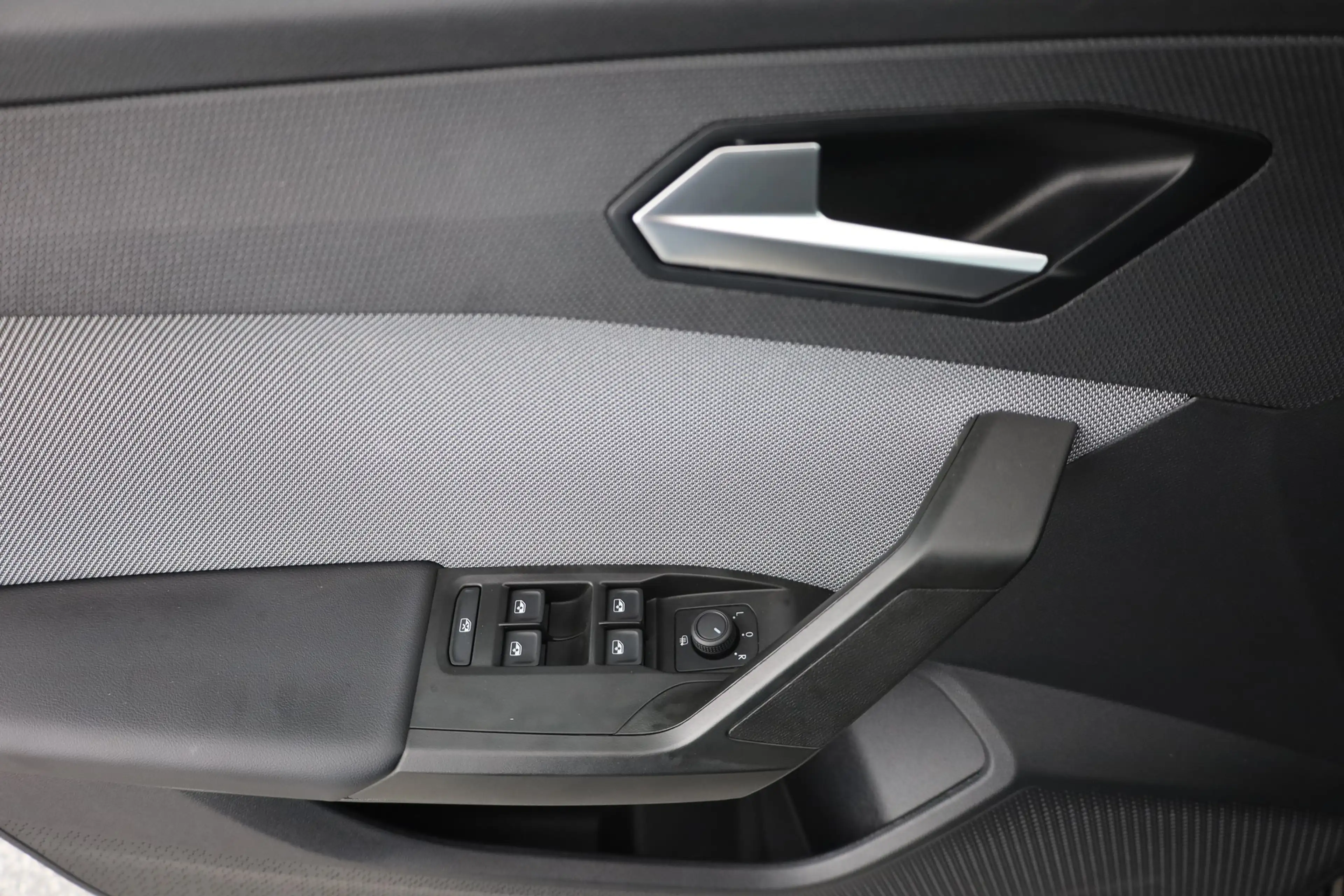 SEAT Leon ST 2.0 TDI DSG Style LED Navi Kamera ACC — photo 21