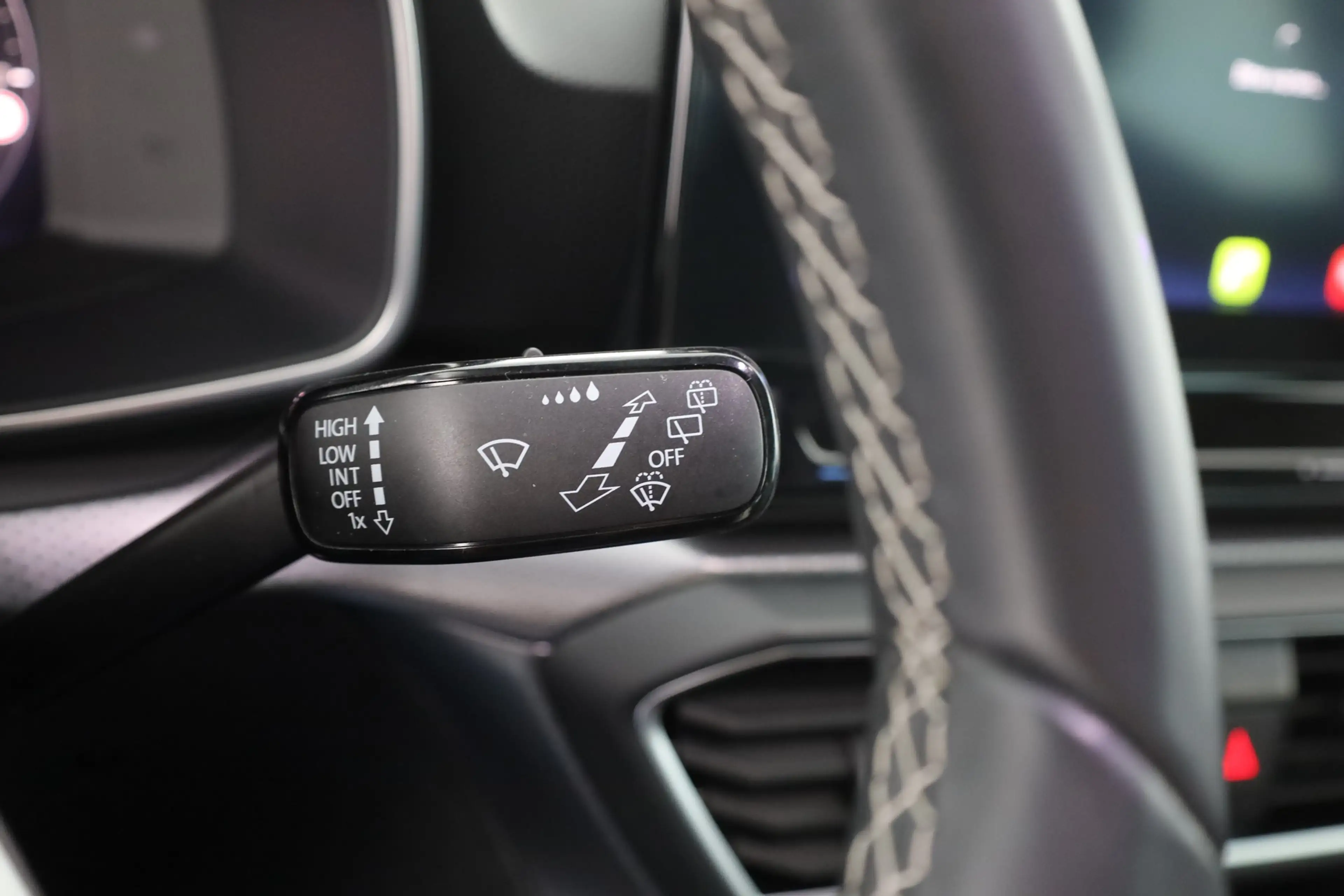 SEAT Leon ST 2.0 TDI DSG Style LED Navi Kamera ACC — photo 19