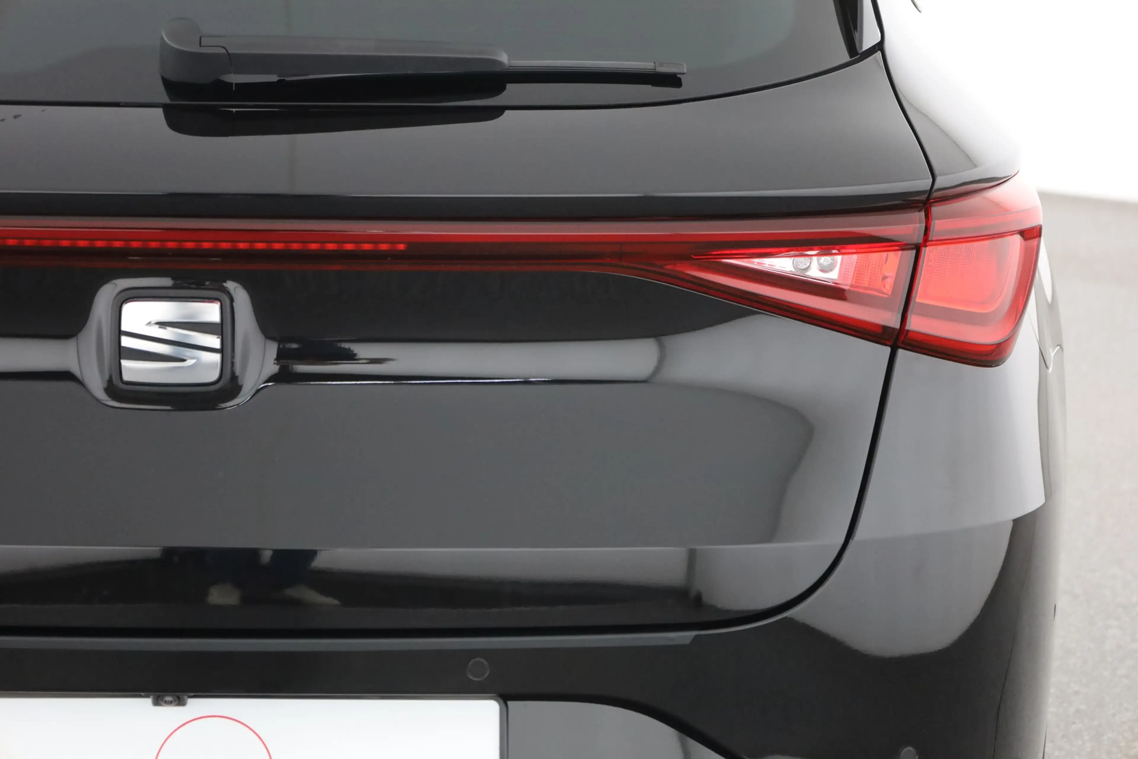 SEAT Leon ST 2.0 TDI DSG Style LED Navi Kamera ACC — photo 28