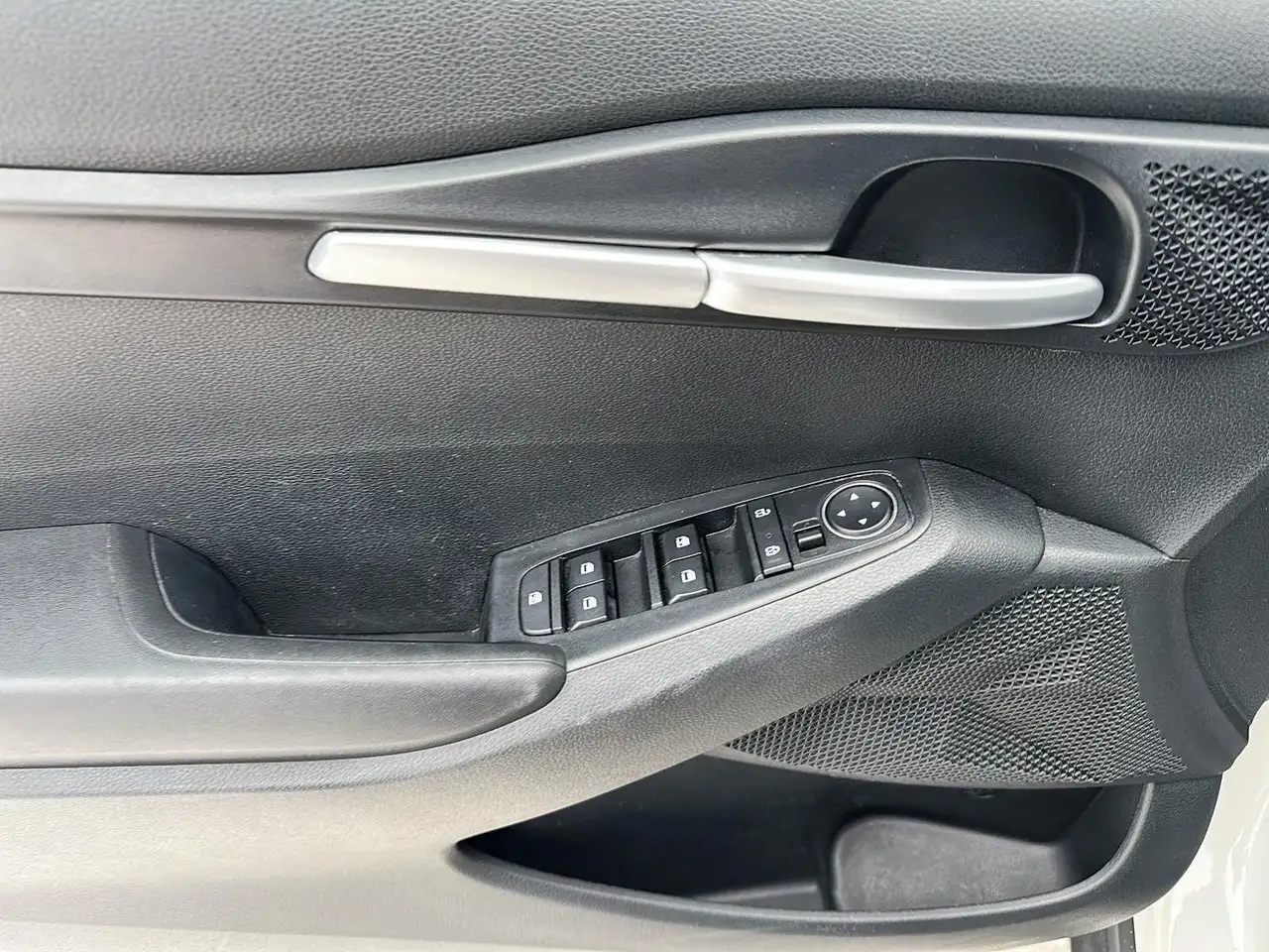 Kia Seltos снимка Kia Seltos