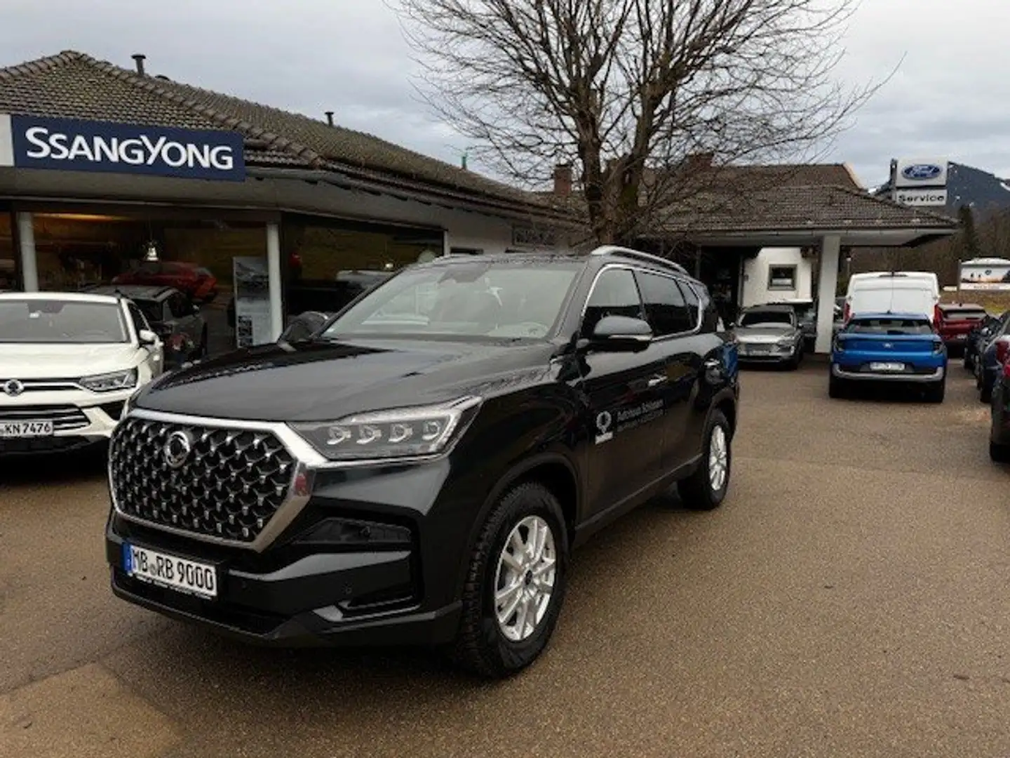 SsangYong Rexton 2.2 e-XDi 220 4WDAut. Sapphire, AHK, 8-fach bereif Negro - 1