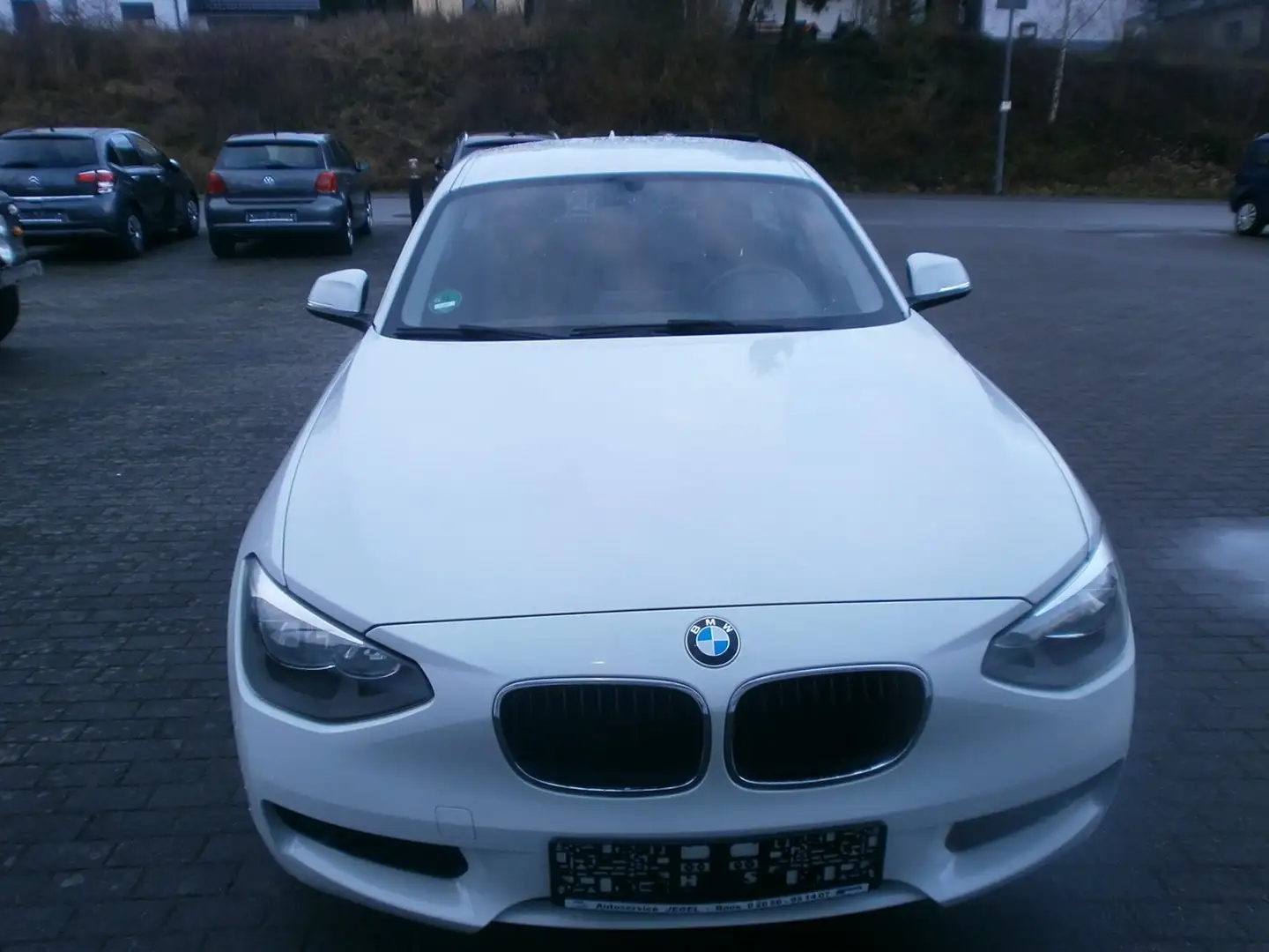 BMW 114 114 i Blanc - 2