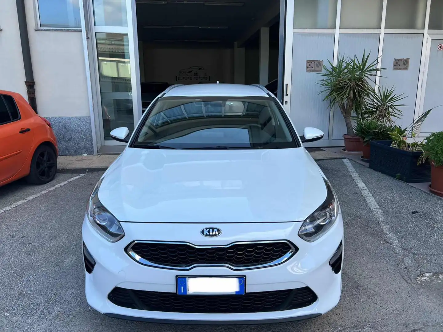 Kia Ceed / cee'd 1.6 CRDi 115 CV SW Pure Bianco - 1