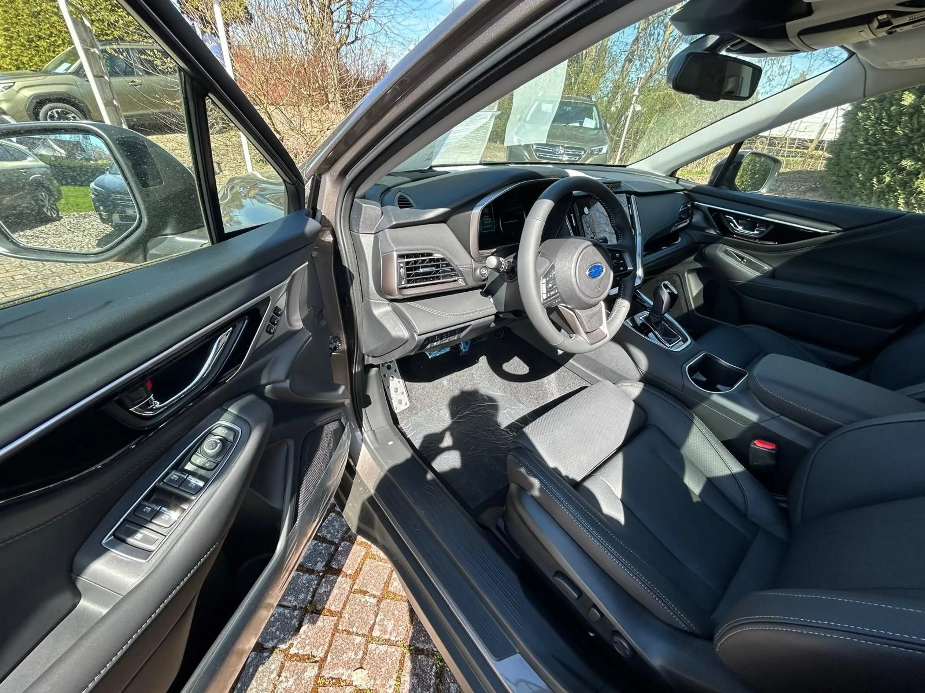 Subaru OUTBACK 2.5i Platinum Lineartronic Modell 2025 — photo 9