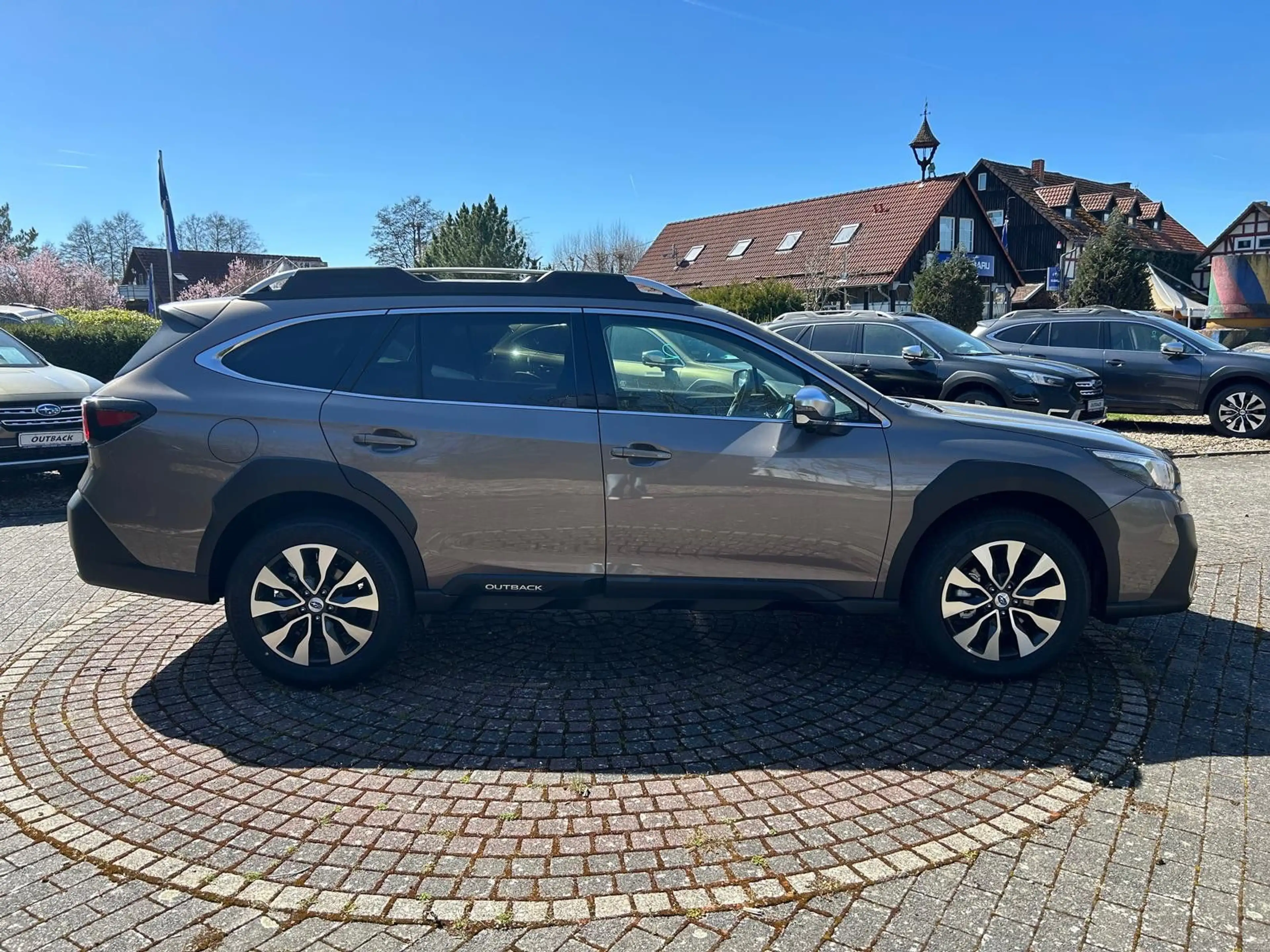 Subaru OUTBACK 2.5i Platinum Lineartronic Modell 2025 — photo 6