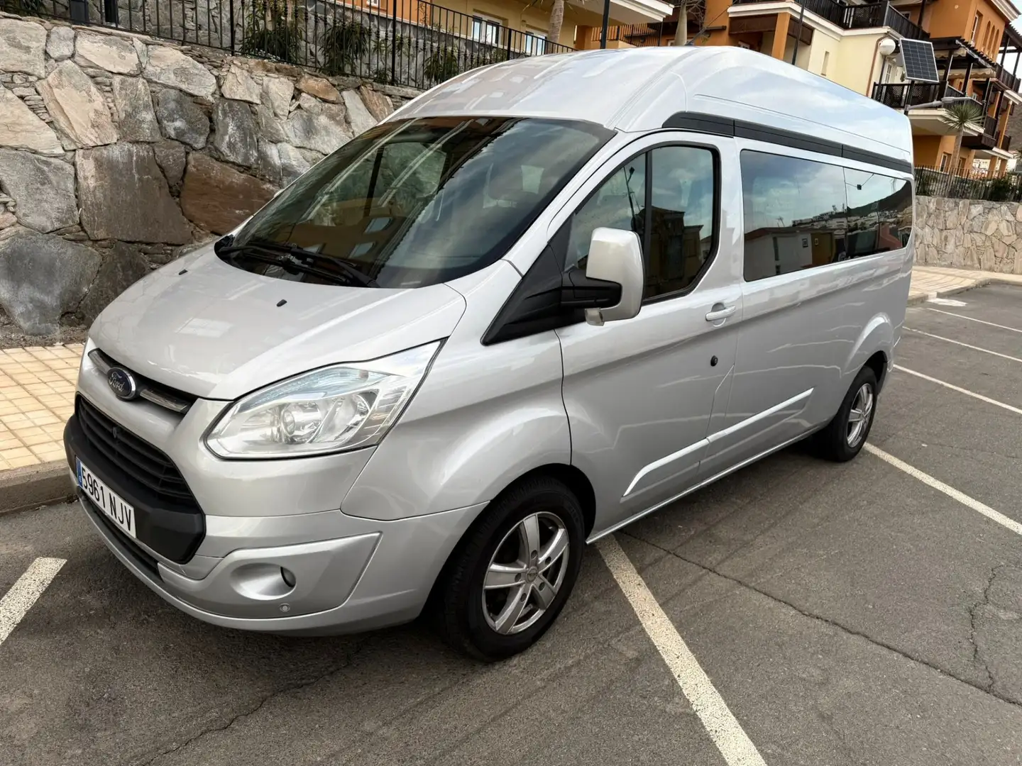 Ford Transit Custom Kombi 310 L1H1 2.0 TDCi 130 Ambiente - 2