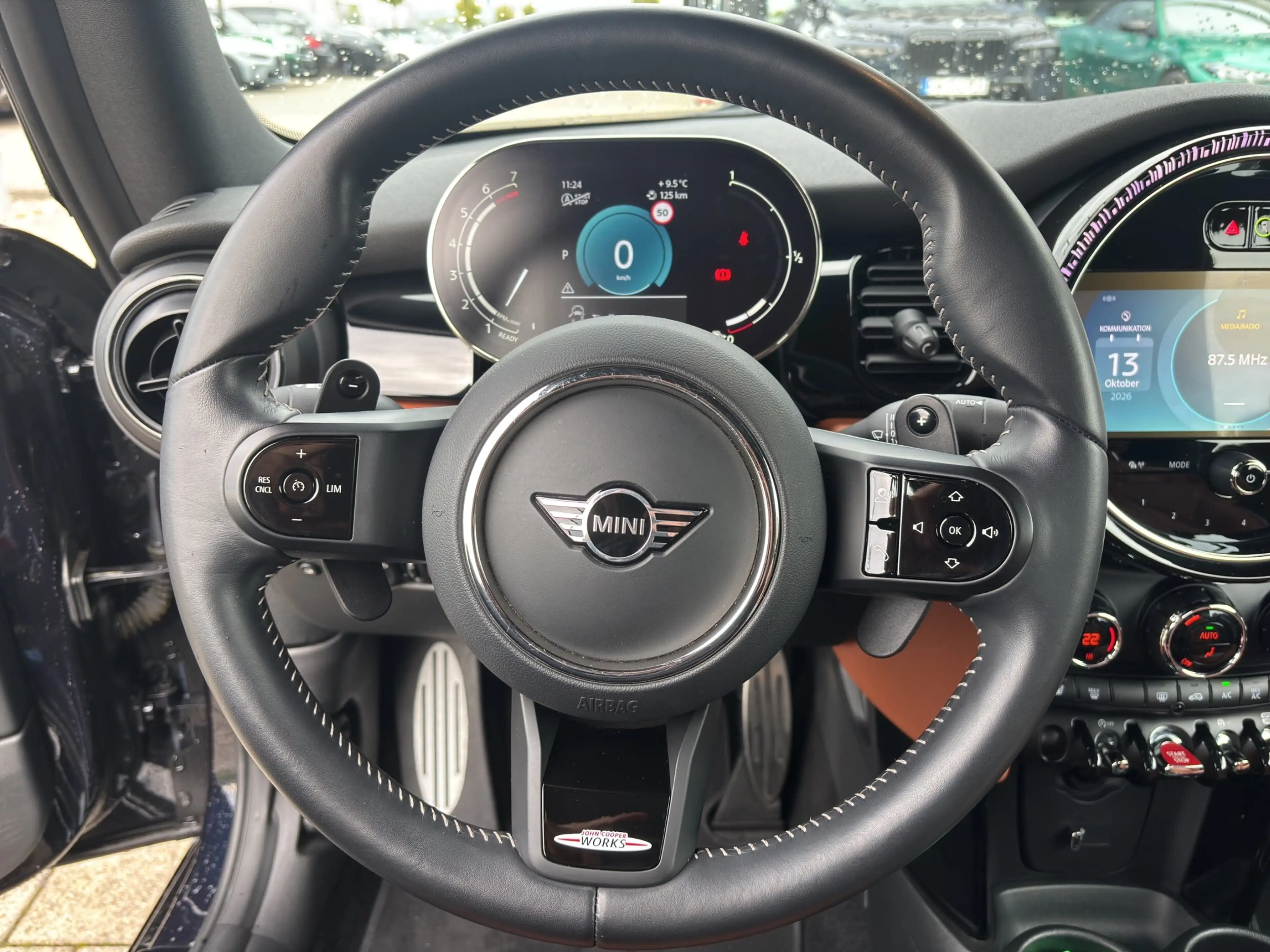 MINI Cooper S Cabrio JCW Trim Komfortzug. DrivingAs. — photo 11