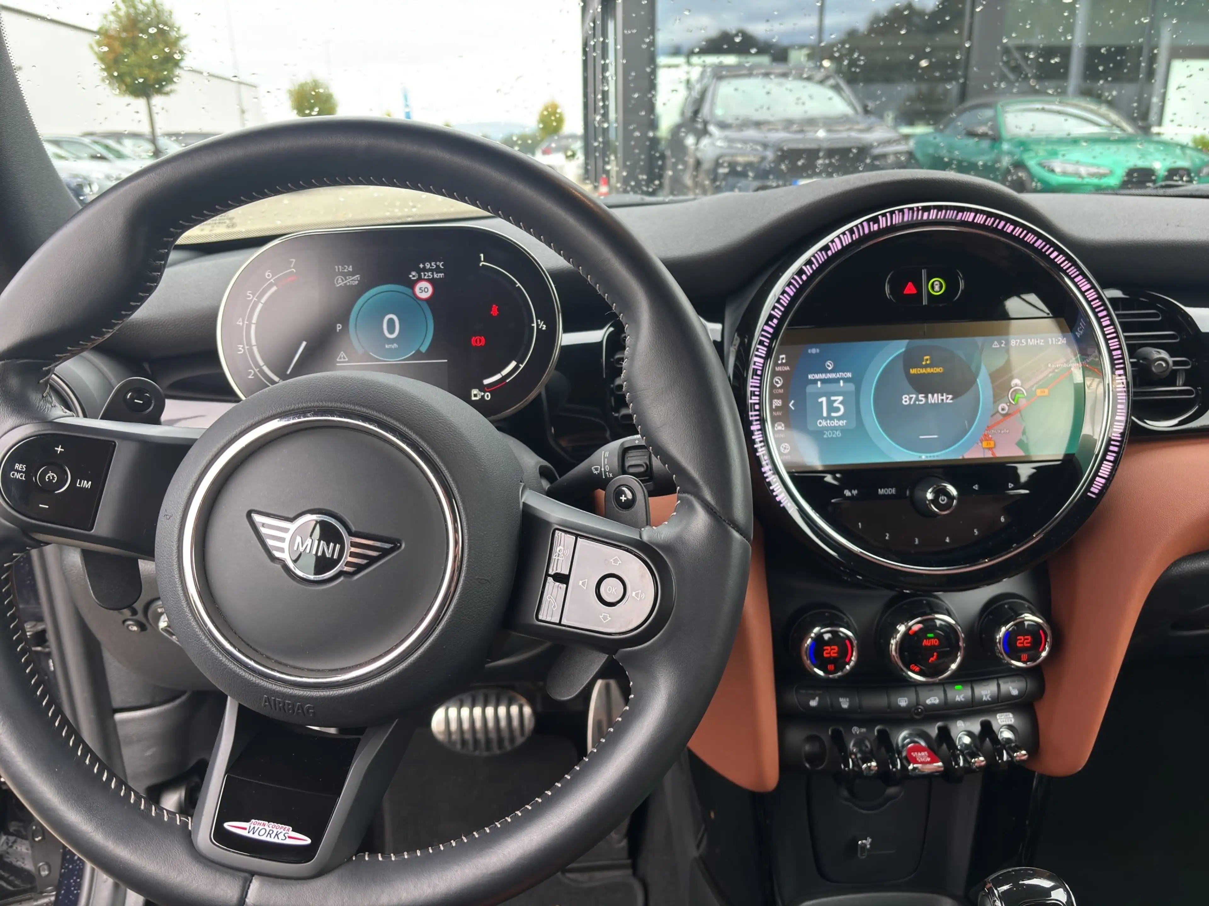 MINI Cooper S Cabrio JCW Trim Komfortzug. DrivingAs. — photo 3