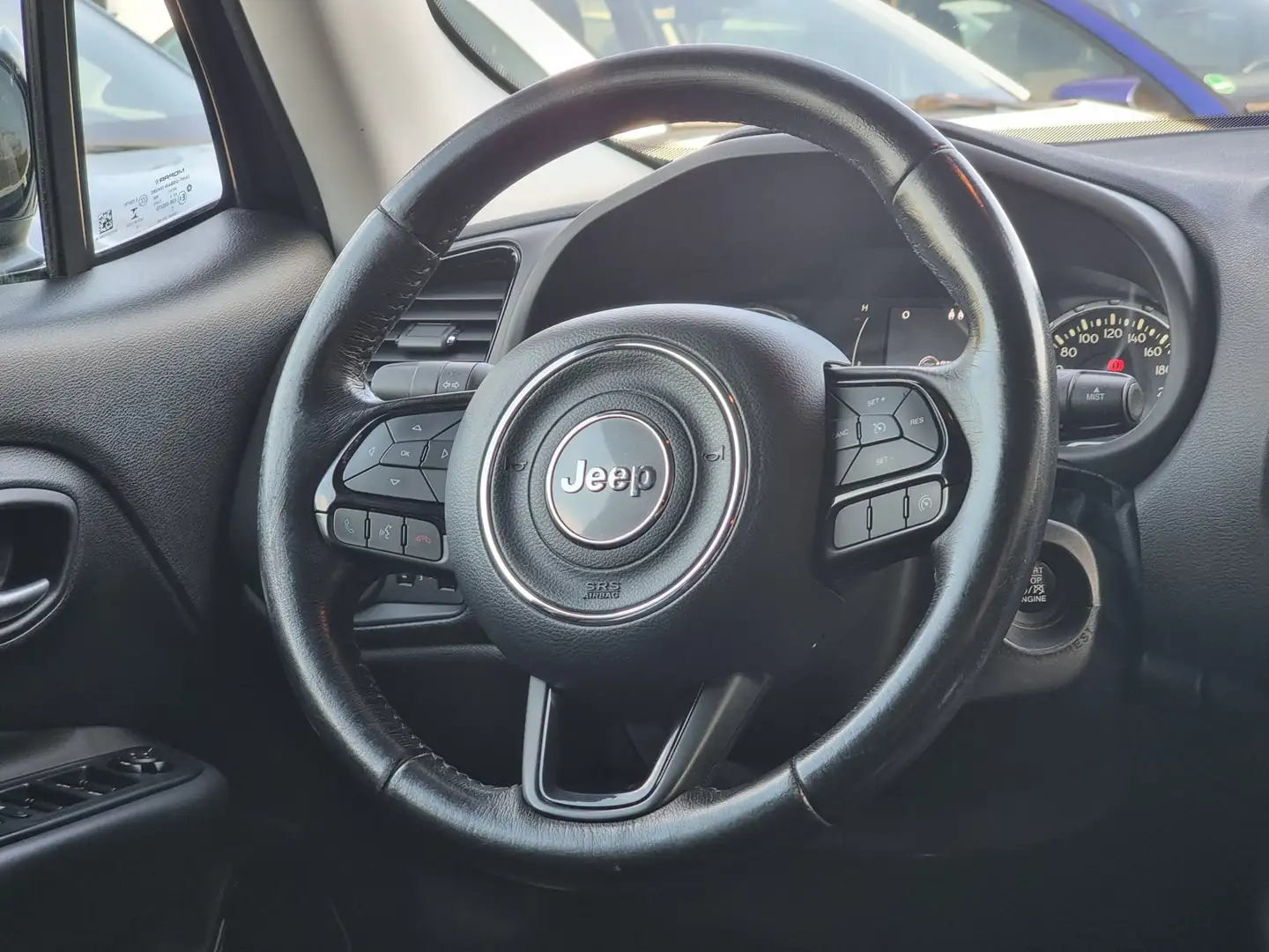 Jeep Renegade 1.6 E-Torq Black Line | Navi | Zwart - 2