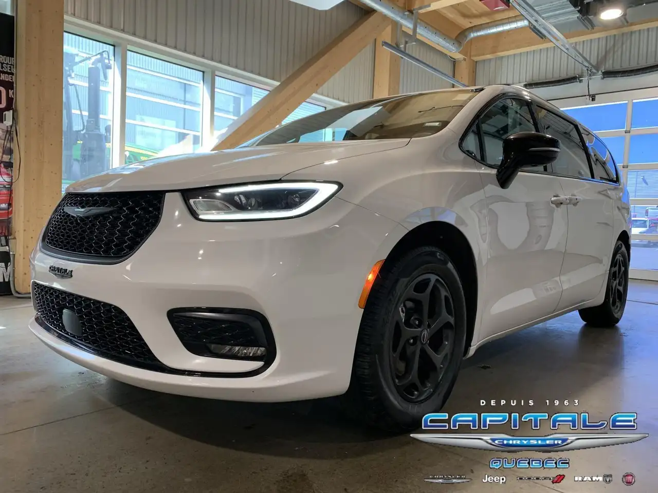 2025 Chrysler Pacifica