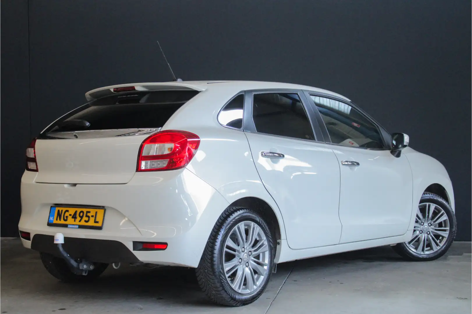 Suzuki Baleno 1.2 High Executive |trekhaak|full option|dealer on Blanc - 2