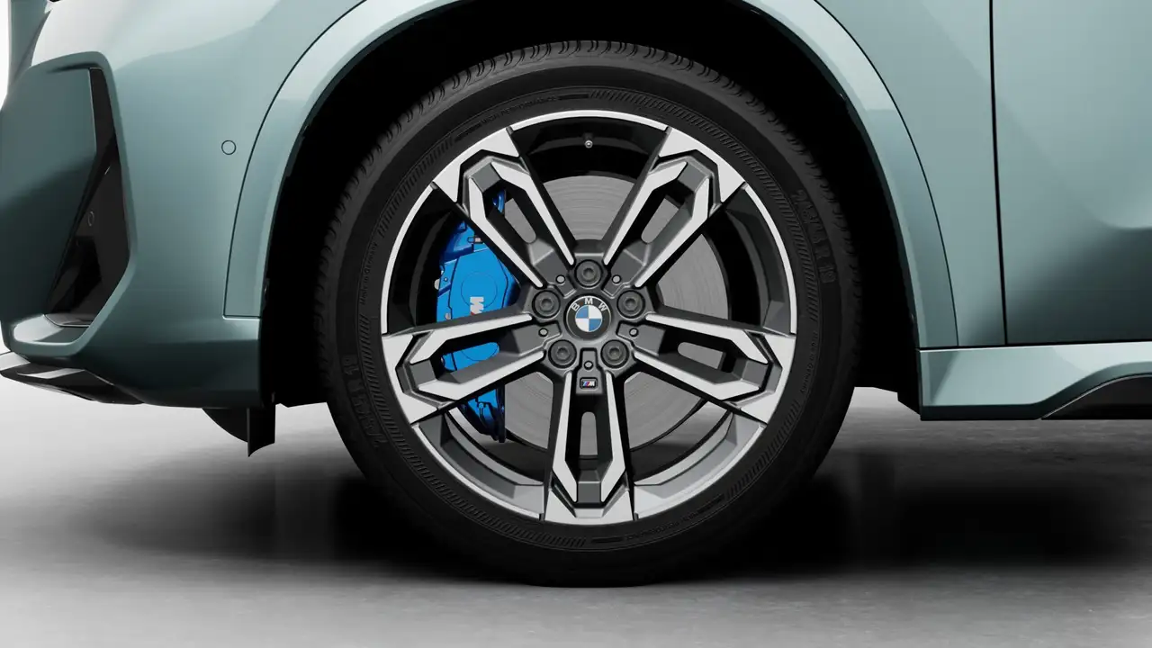 BMW X1 снимка BMW X1