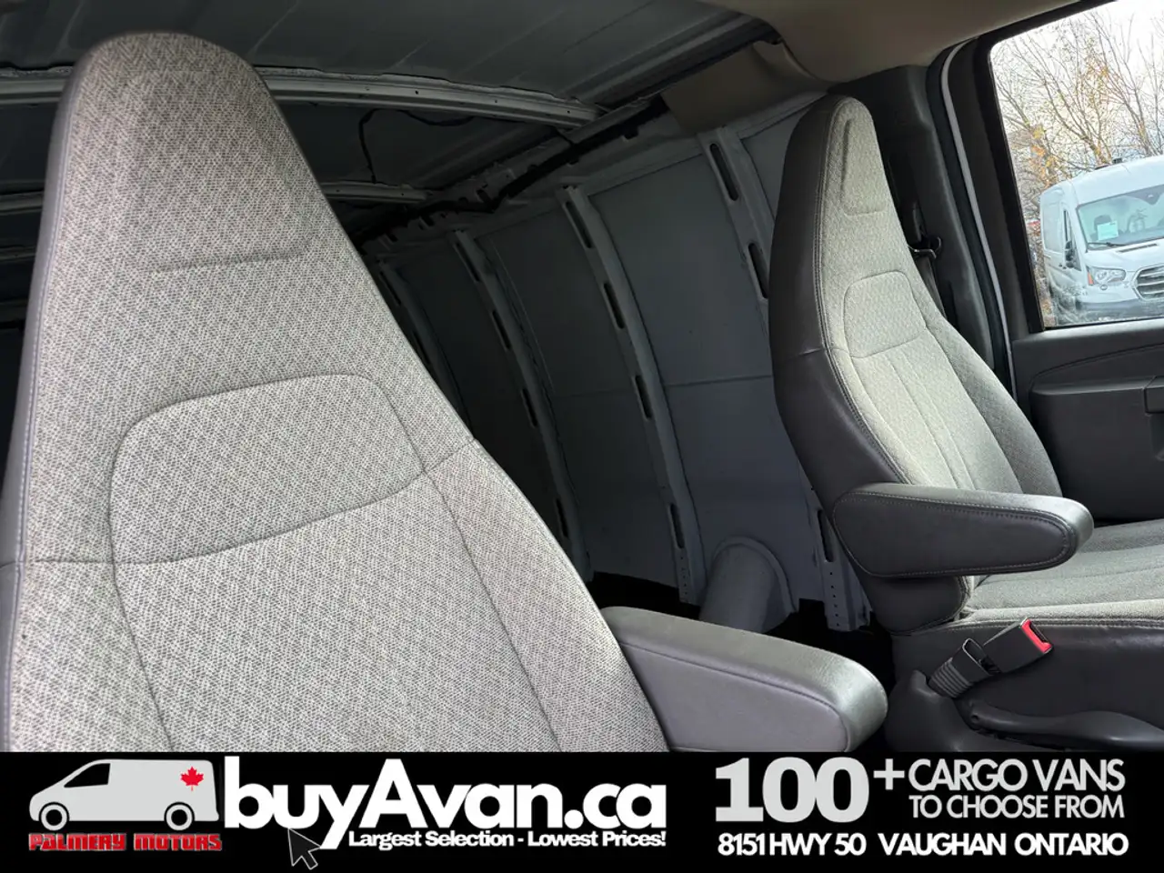 GMC Savana снимка GMC Savana