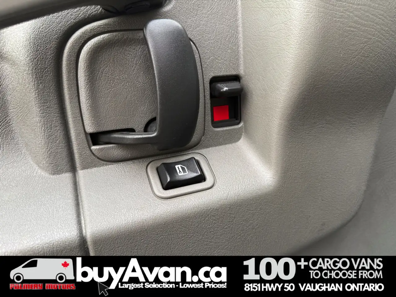 GMC Savana снимка GMC Savana