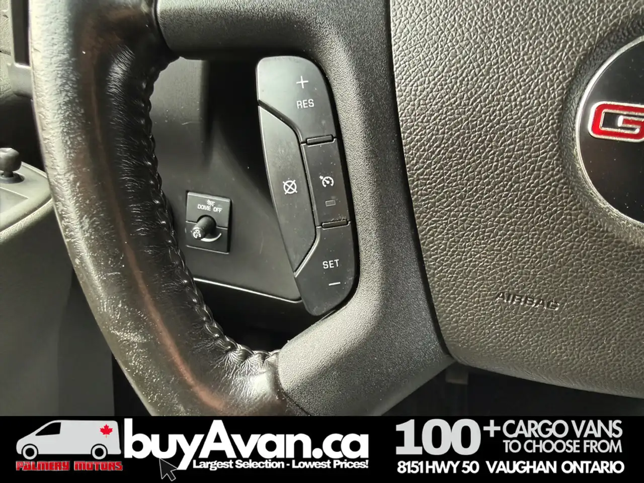 GMC Savana снимка GMC Savana