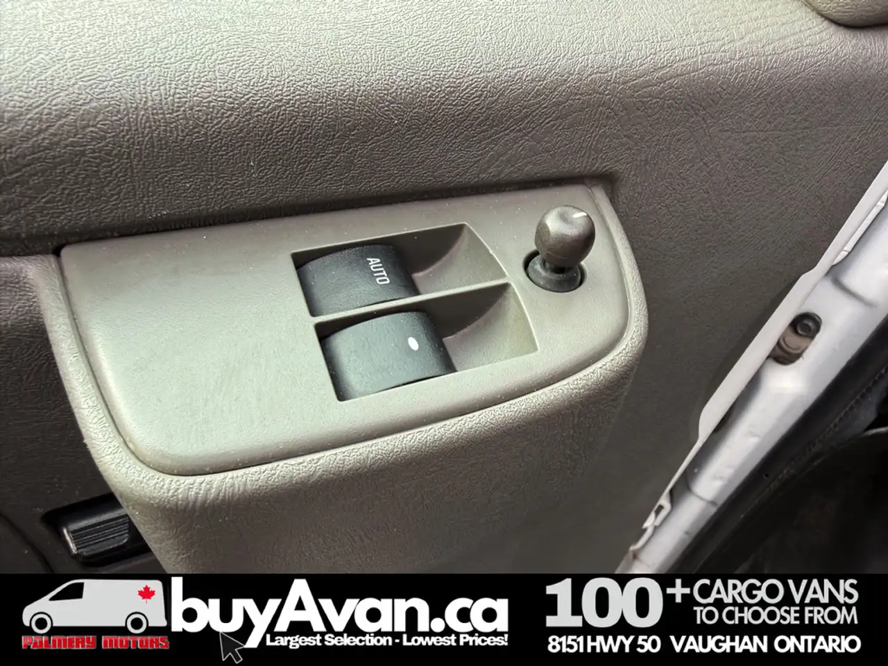 GMC Savana снимка GMC Savana