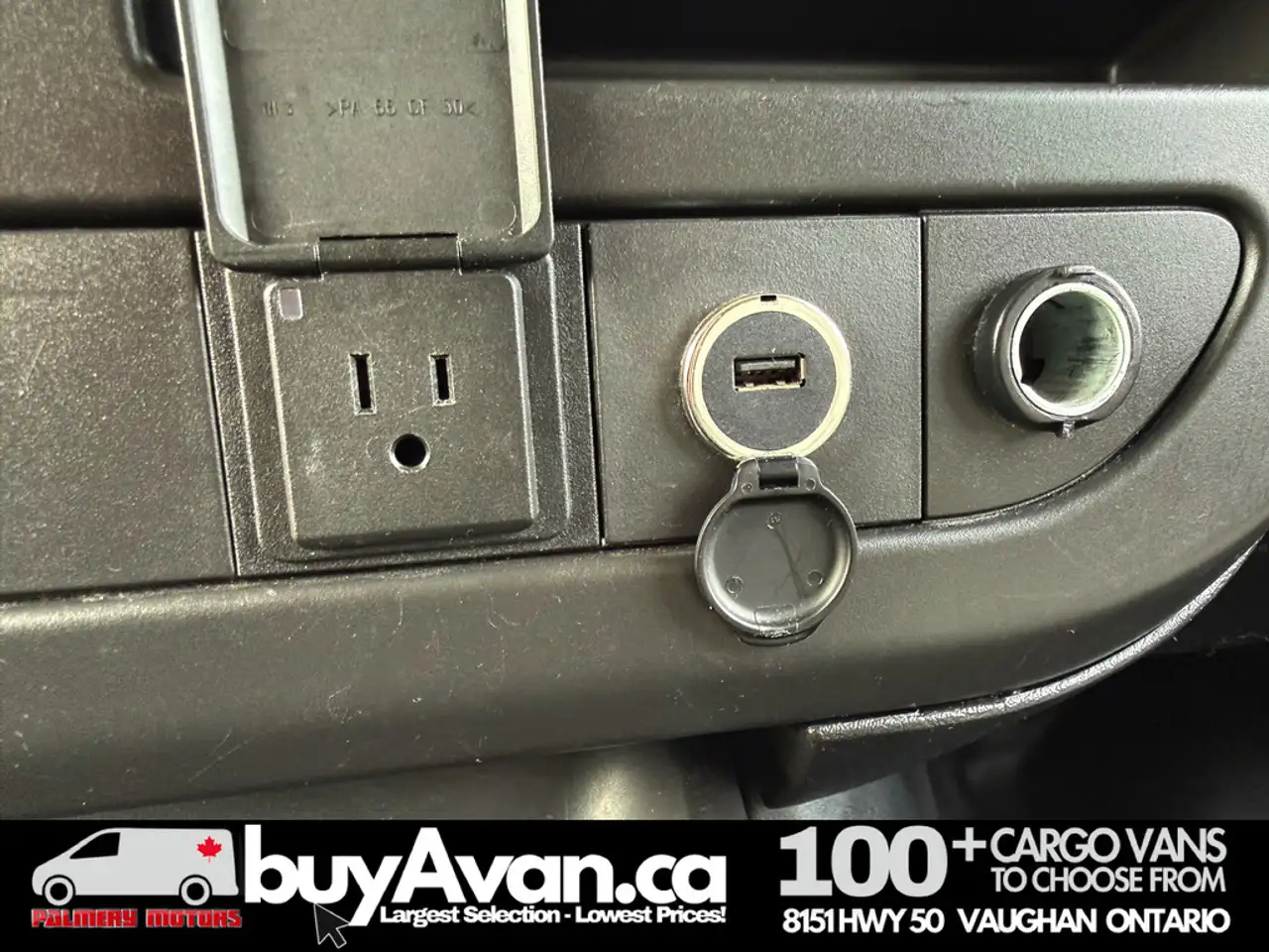 GMC Savana снимка GMC Savana