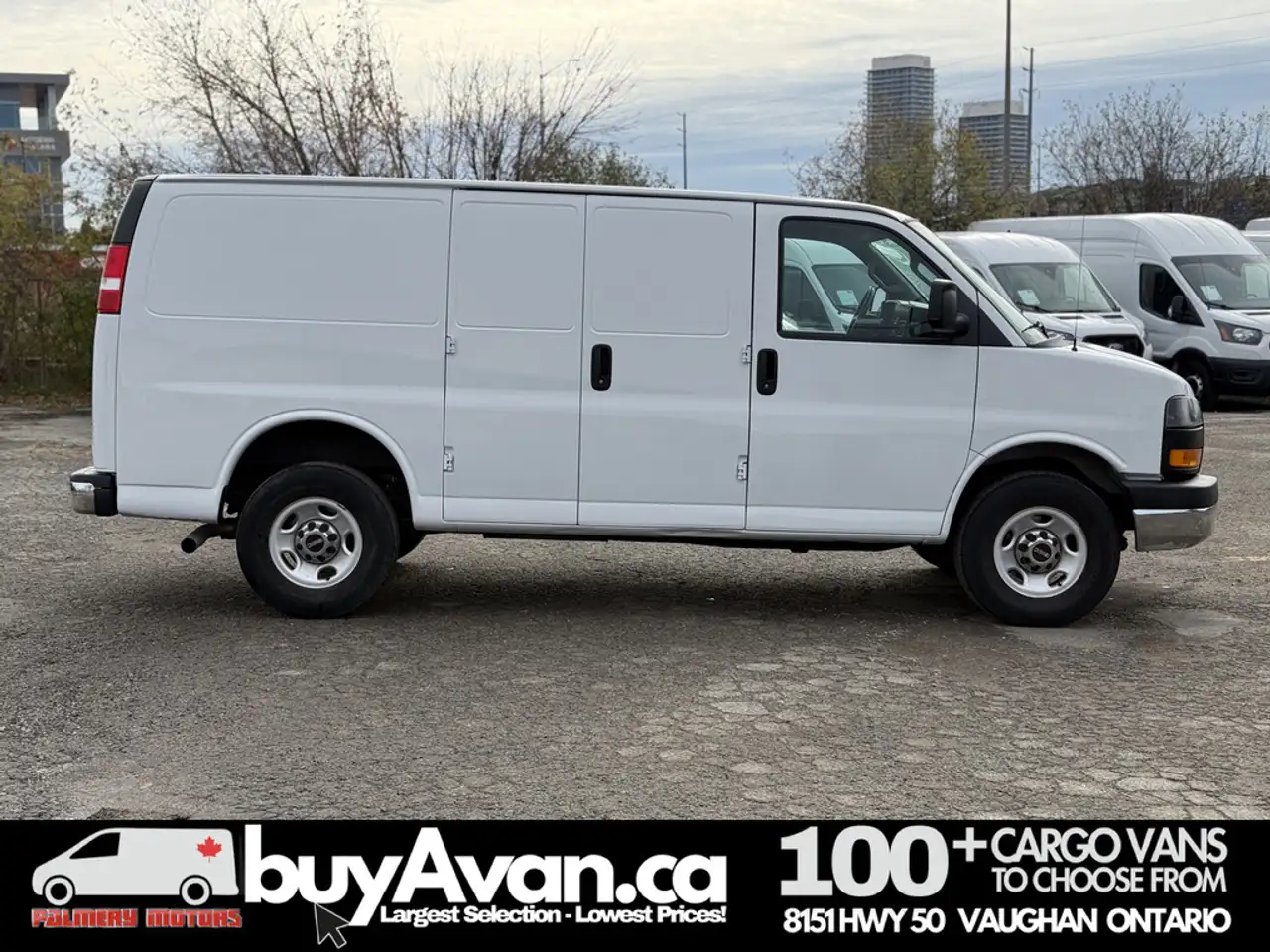 GMC Savana снимка GMC Savana