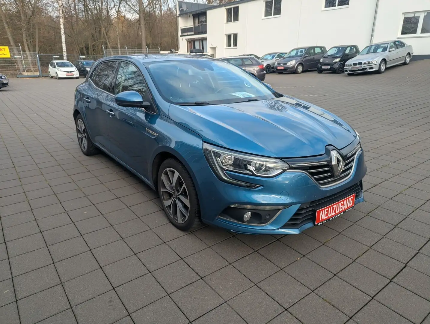 Renault Megane **BOSE+MASSAGE+KEYLESS+DAB** Bleu - 2