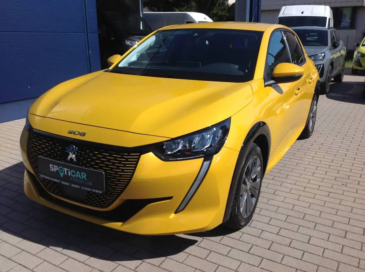 Peugeot 208 Allure Pack Elektromotor 136 - Navigation Jaune - 1