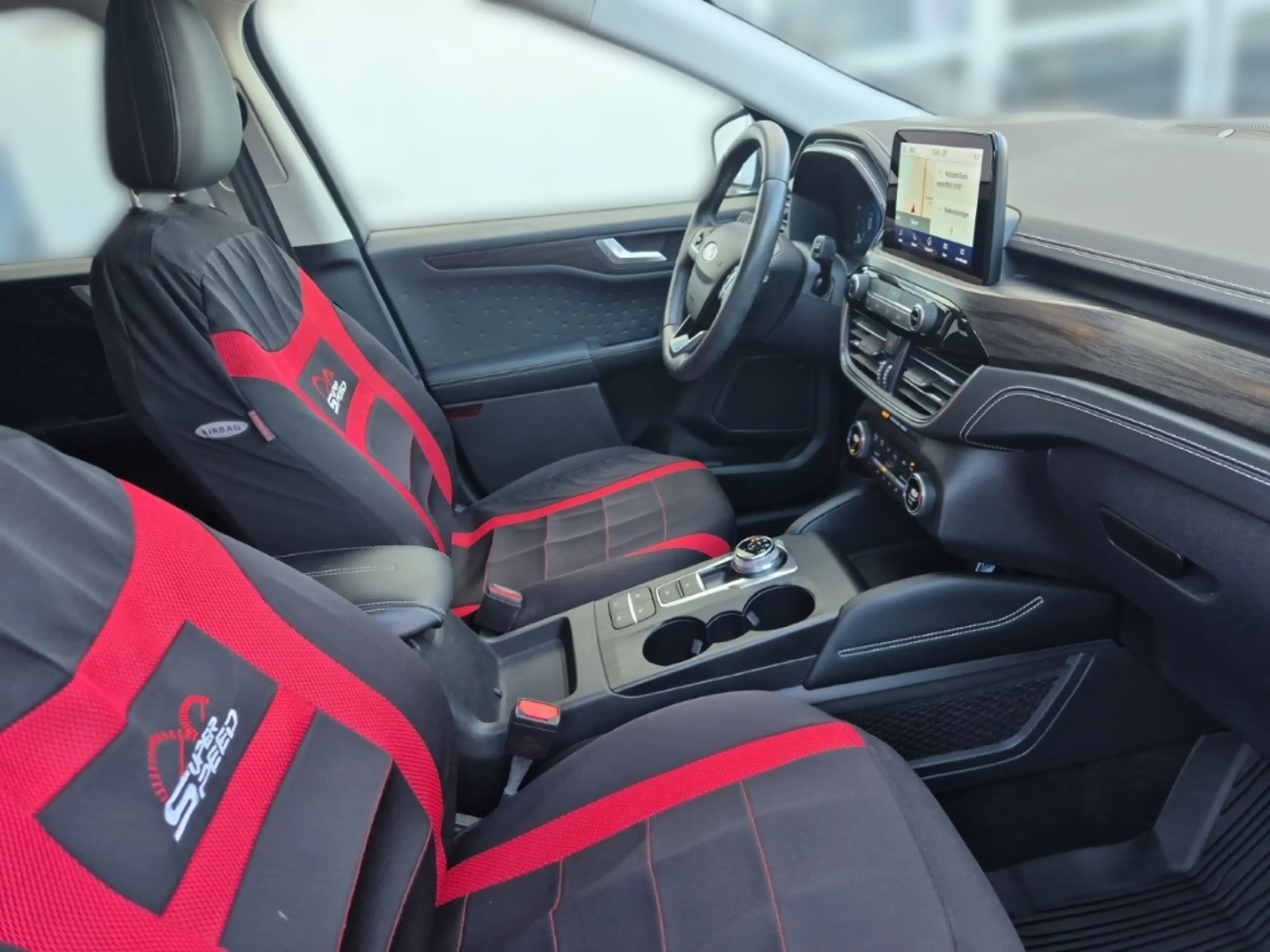 Ford Kuga 2.5 Duratec Hybrid FHEV Vignale — photo 15
