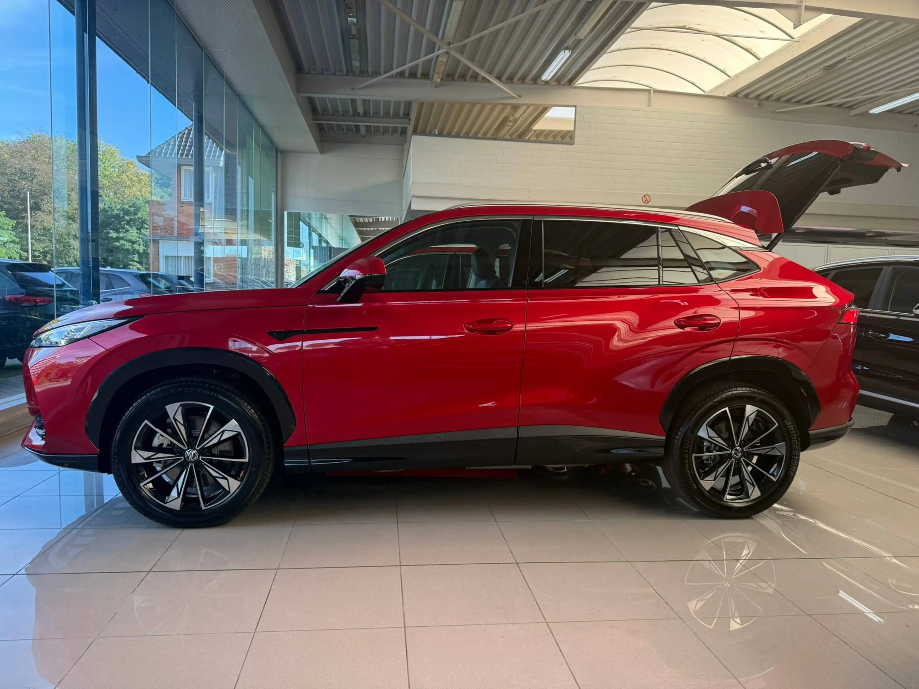 MG HS Hybrid+ LUXURY 105kw 224pk - TOPAANBOD — photo 9