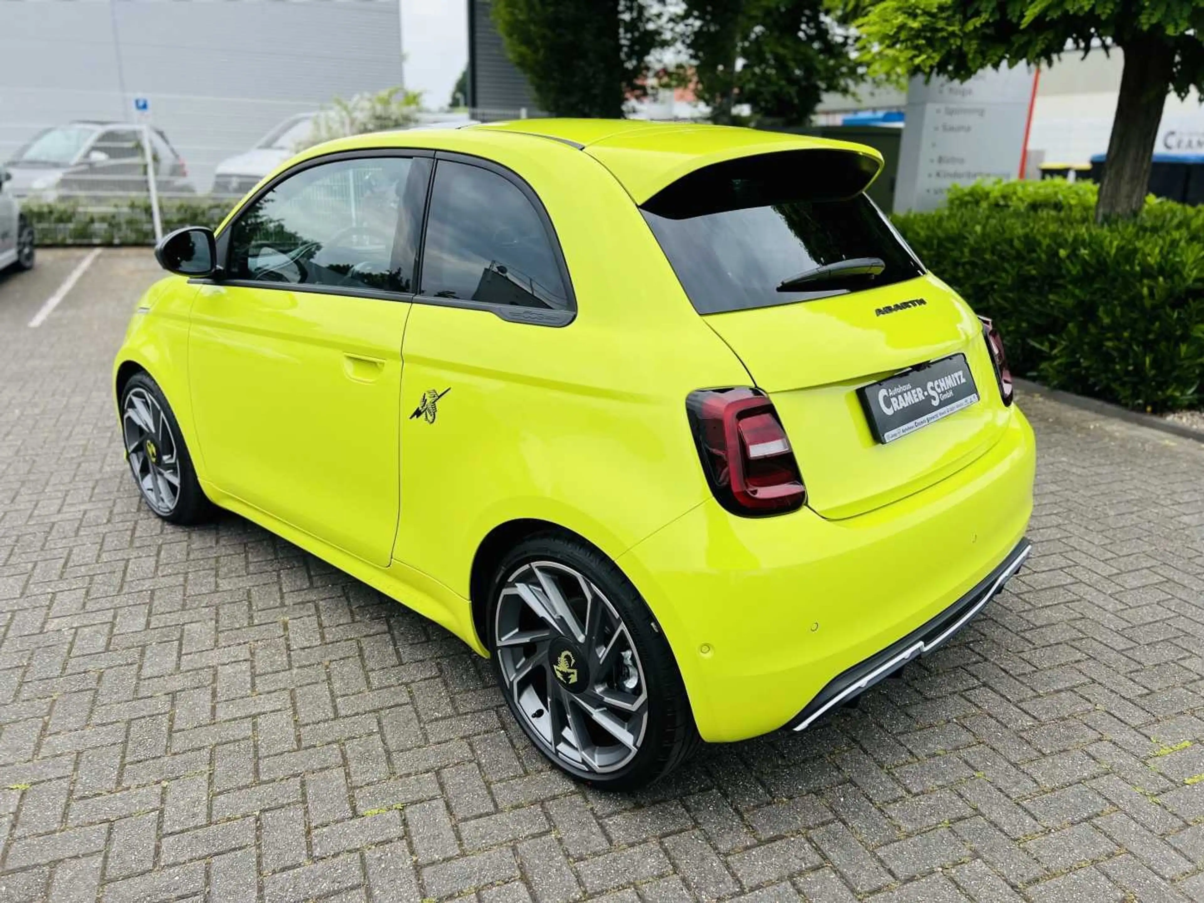 Abarth 500e Turismo — photo 6