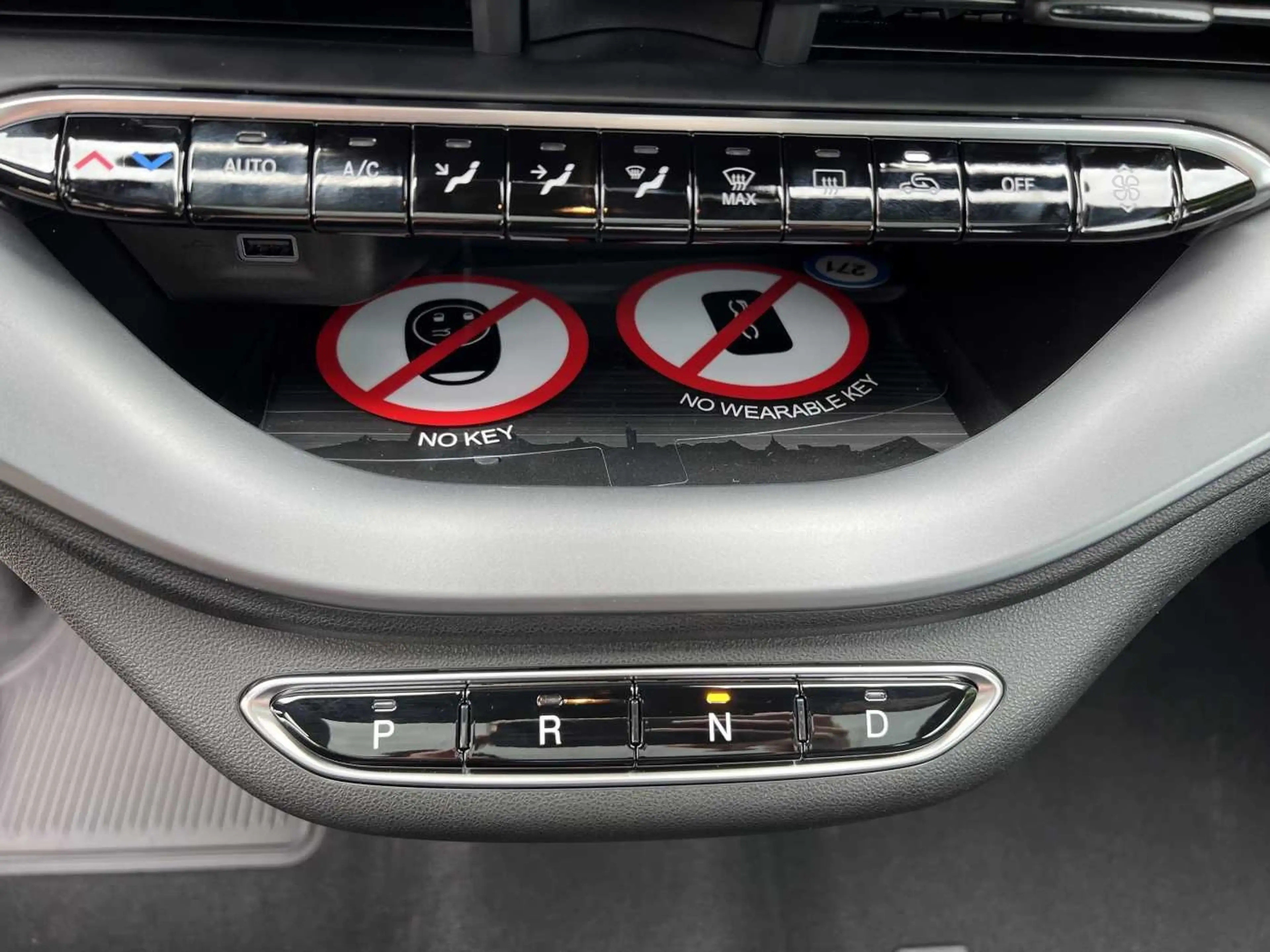 Abarth 500e Turismo — photo 14