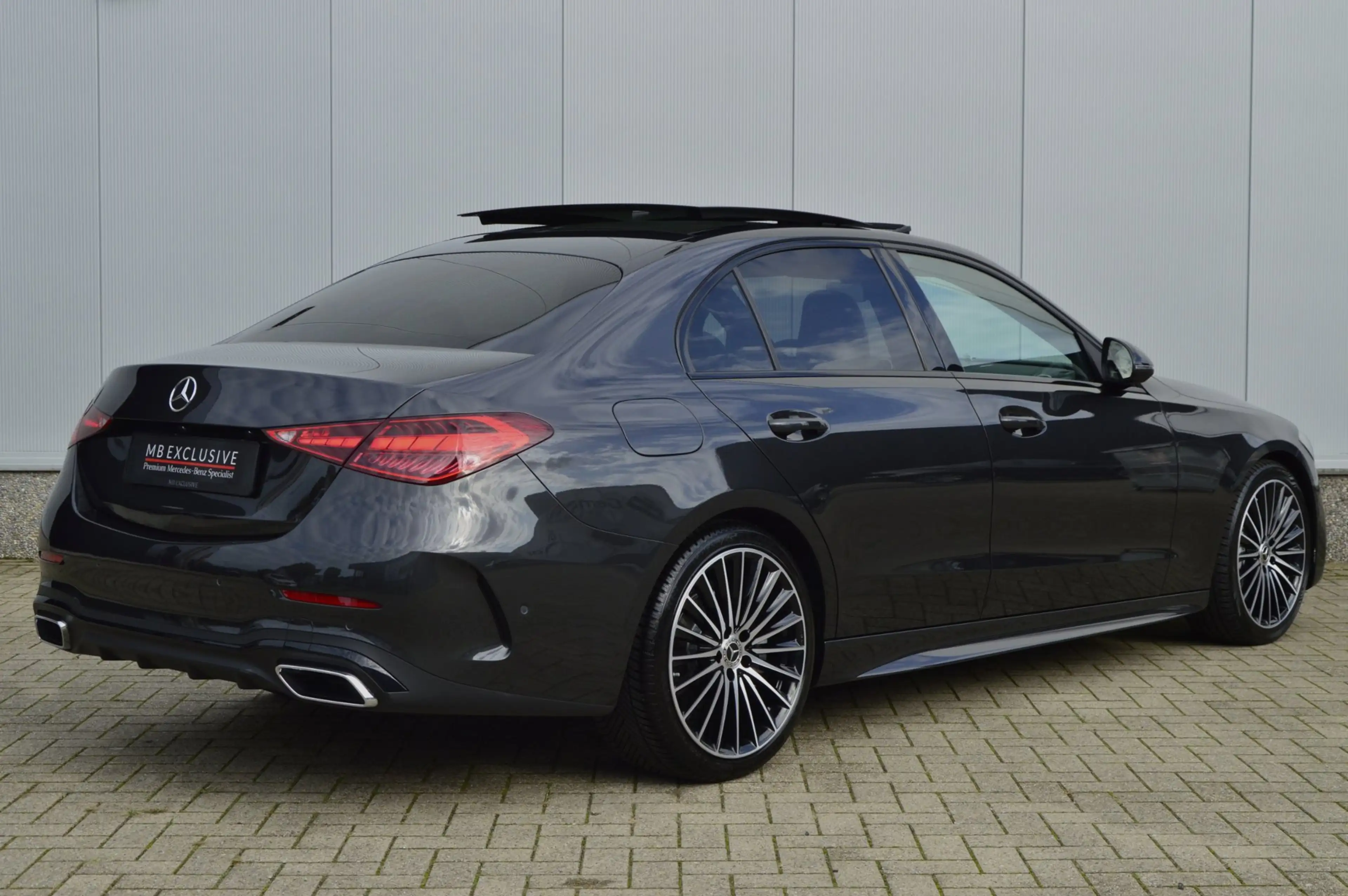 Mercedes-Benz C 200 AMG Line Launch Edition Night AUT9 2022 — photo 2