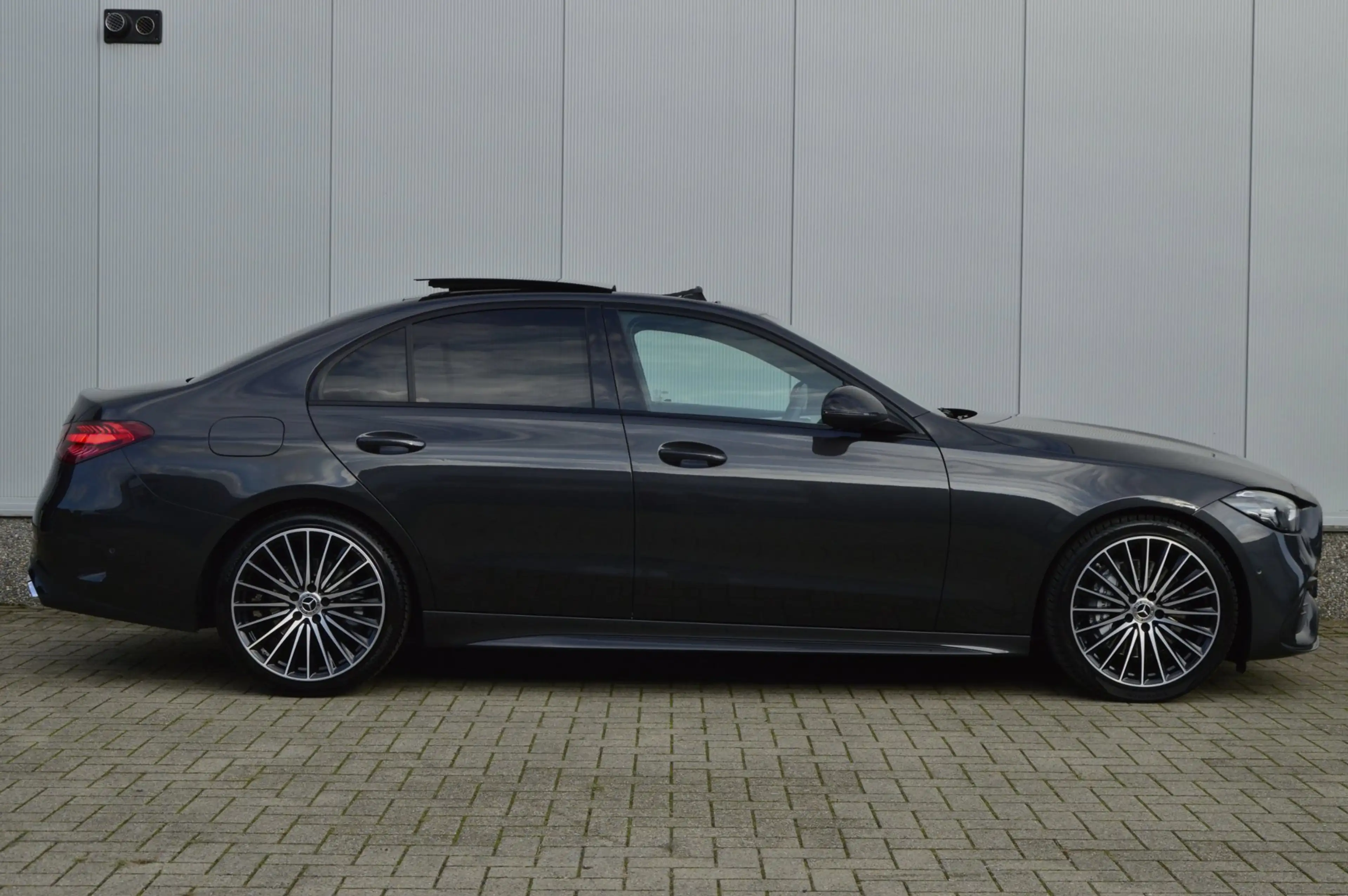 Mercedes-Benz C 200 AMG Line Launch Edition Night AUT9 2022 — photo 9