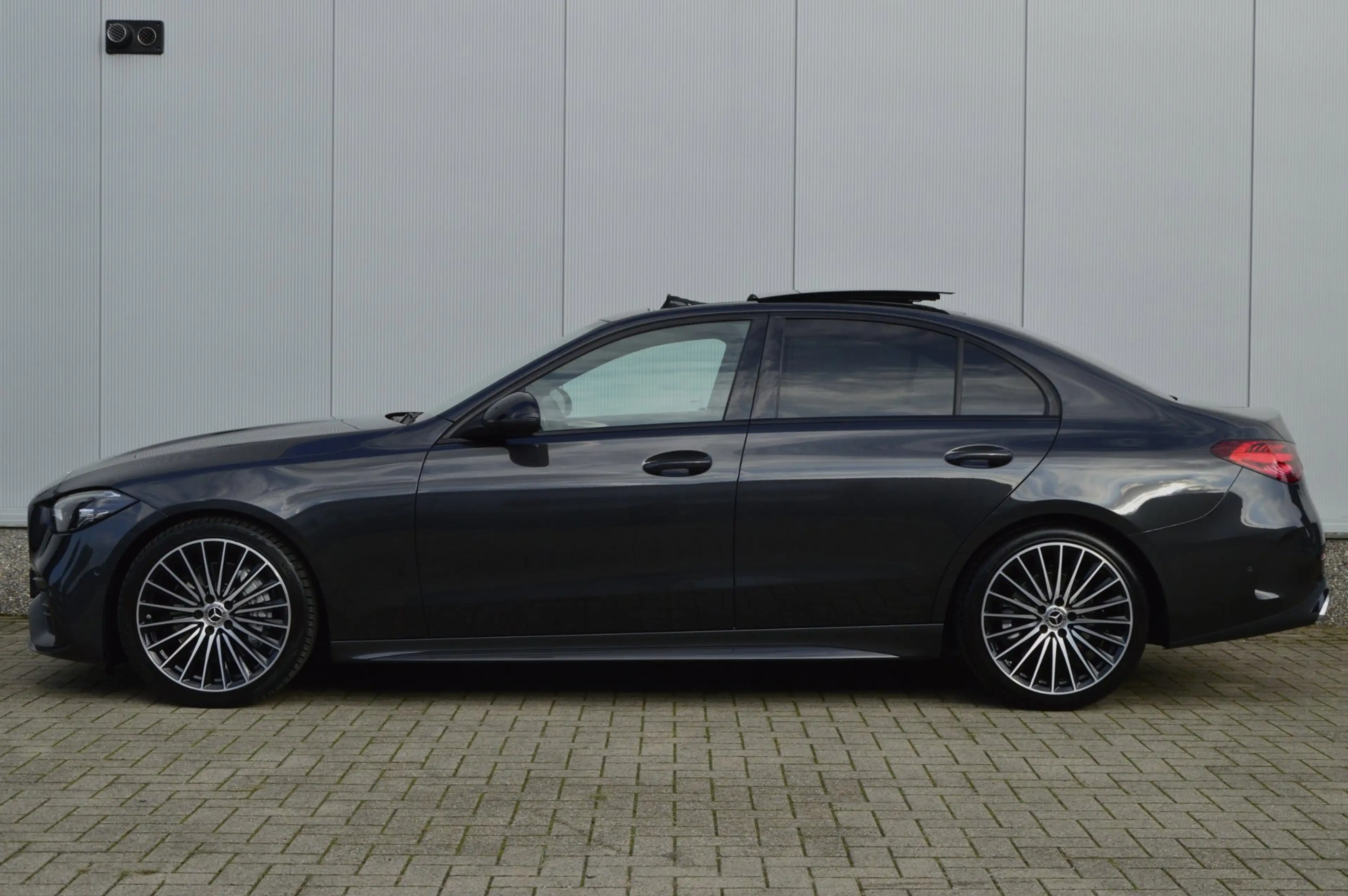Mercedes-Benz C 200 AMG Line Launch Edition Night AUT9 2022 — photo 8
