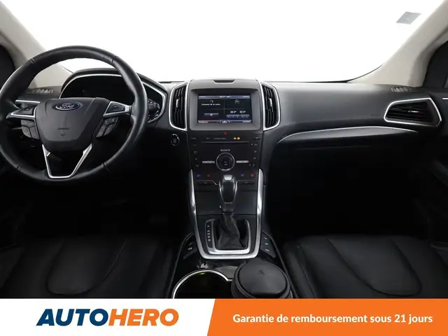 Ford Edge view 12