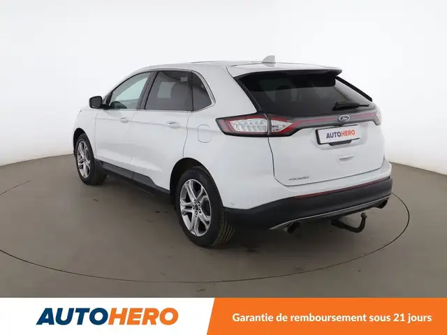 Ford Edge view 4