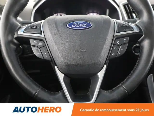 Ford Edge view 19