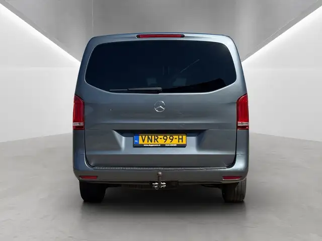 Mercedes-Benz Vito view 5